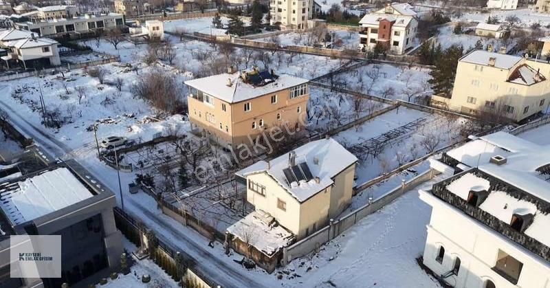 Muhteşem Konumu İle Erenköy Mahallesinde 1000 M² Arsa Ve 2+1 Ev - Görsel 9