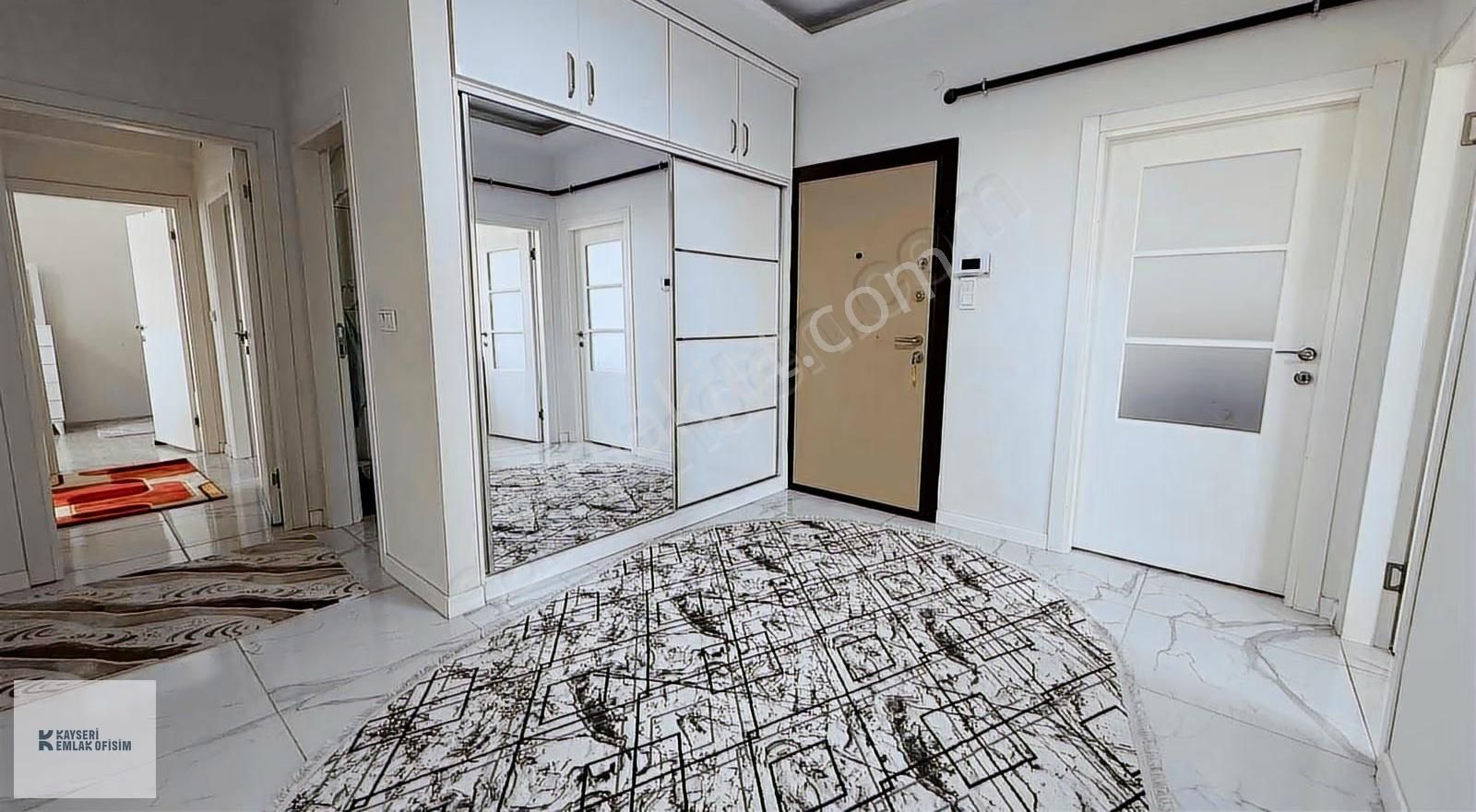 Bahçelievler Serkent'te Cadde Üzeri 3+1 Satılık Geniş Daire - Görsel 15