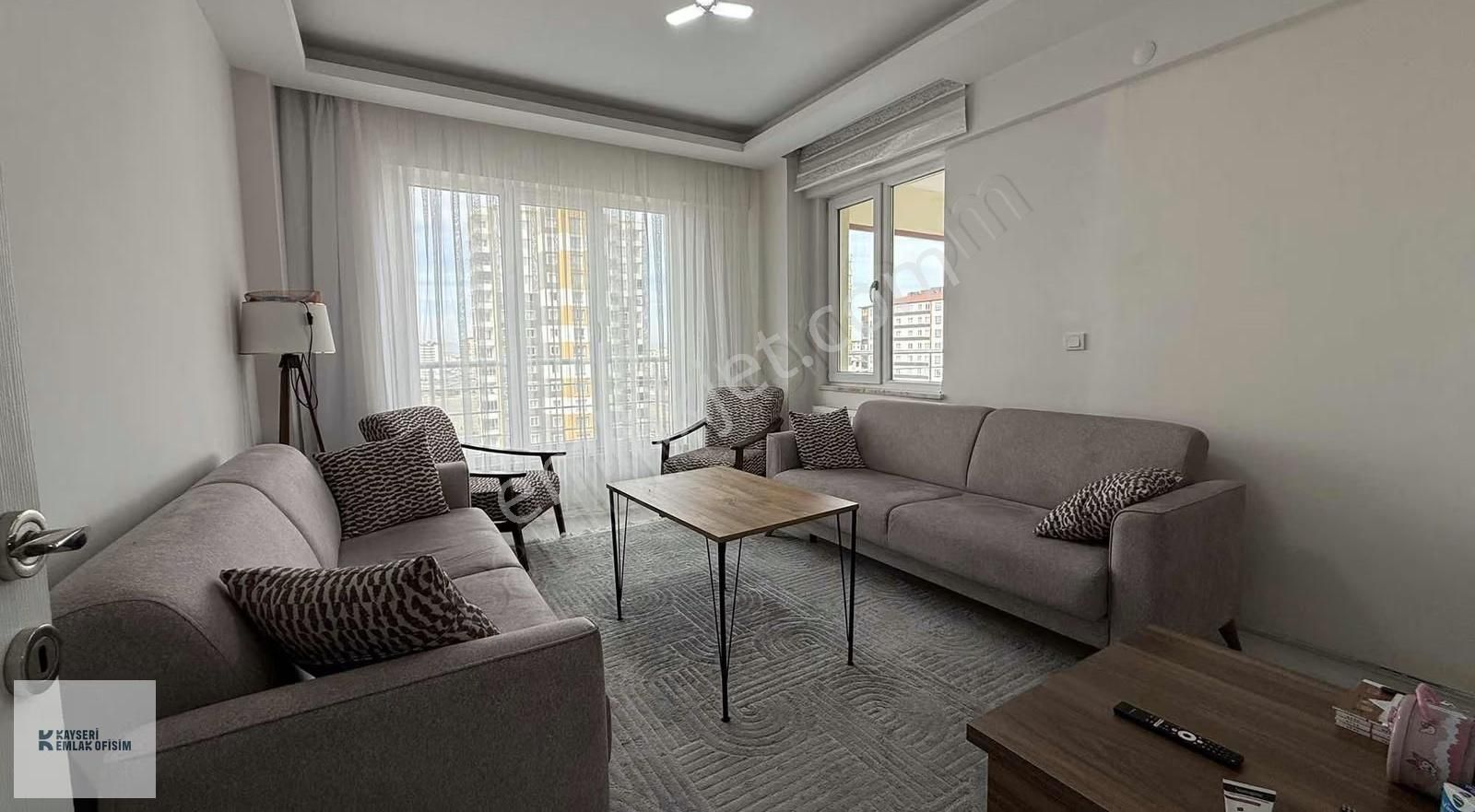 Bahçelievler Serkent'te Cadde Üzeri 3+1 Satılık Geniş Daire - Görsel 2