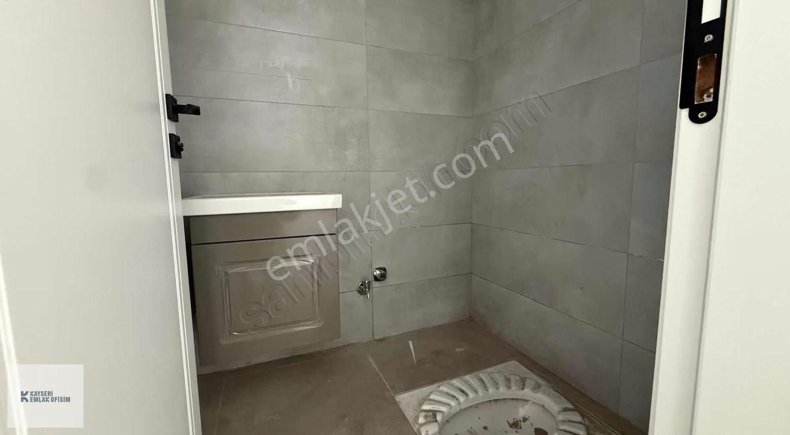 Erkılet Bulvarı Üzerinde 3+1 Sıfır Daire - Görsel 11