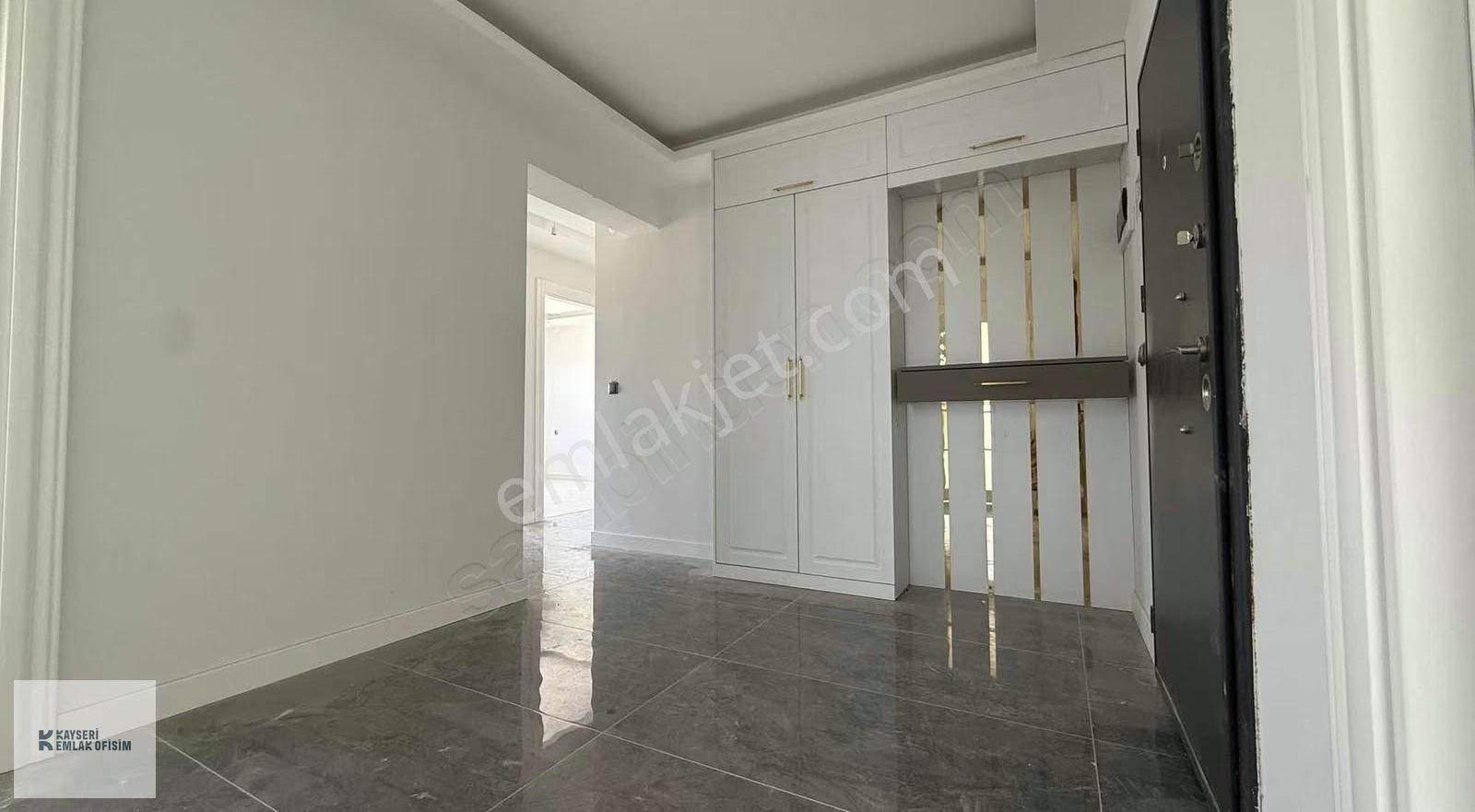 Erkılet Bulvarı Üzerinde 3+1 Sıfır Daire - Görsel 17