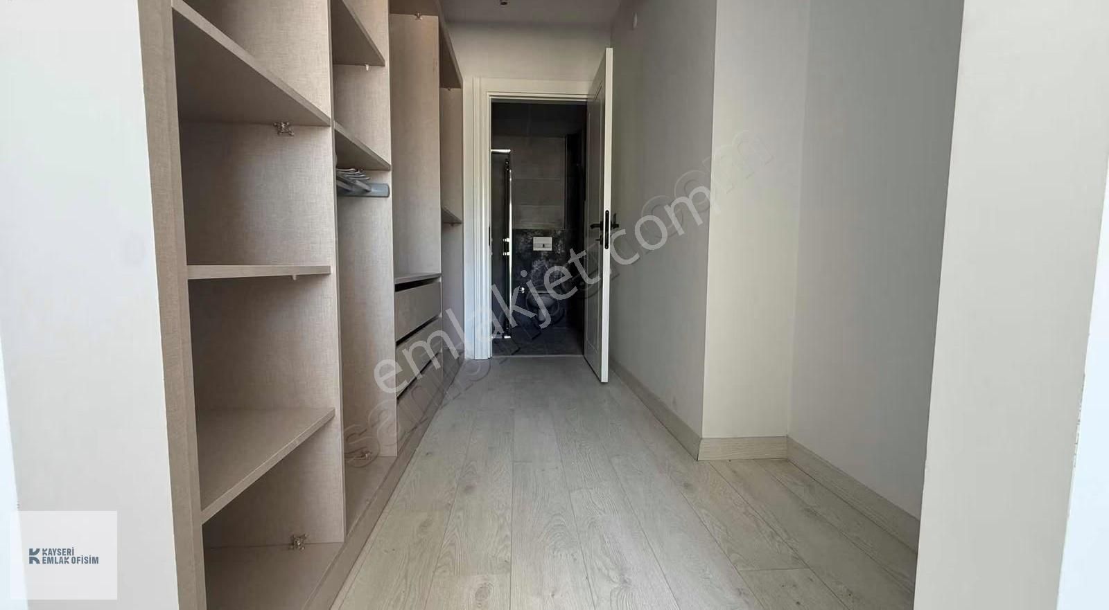 Erkılet Bulvarı Üzerinde 3+1 Sıfır Daire - Görsel 16