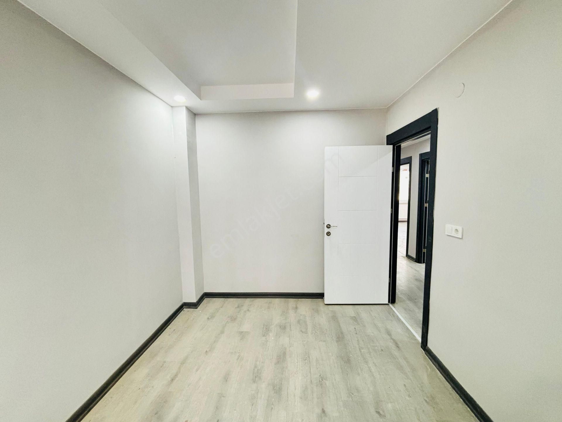 Güven'den Hızlı Tren Yanı Ebevyn Banyolu Arakat Ön Cephe 3+1 Ev! - Görsel 21