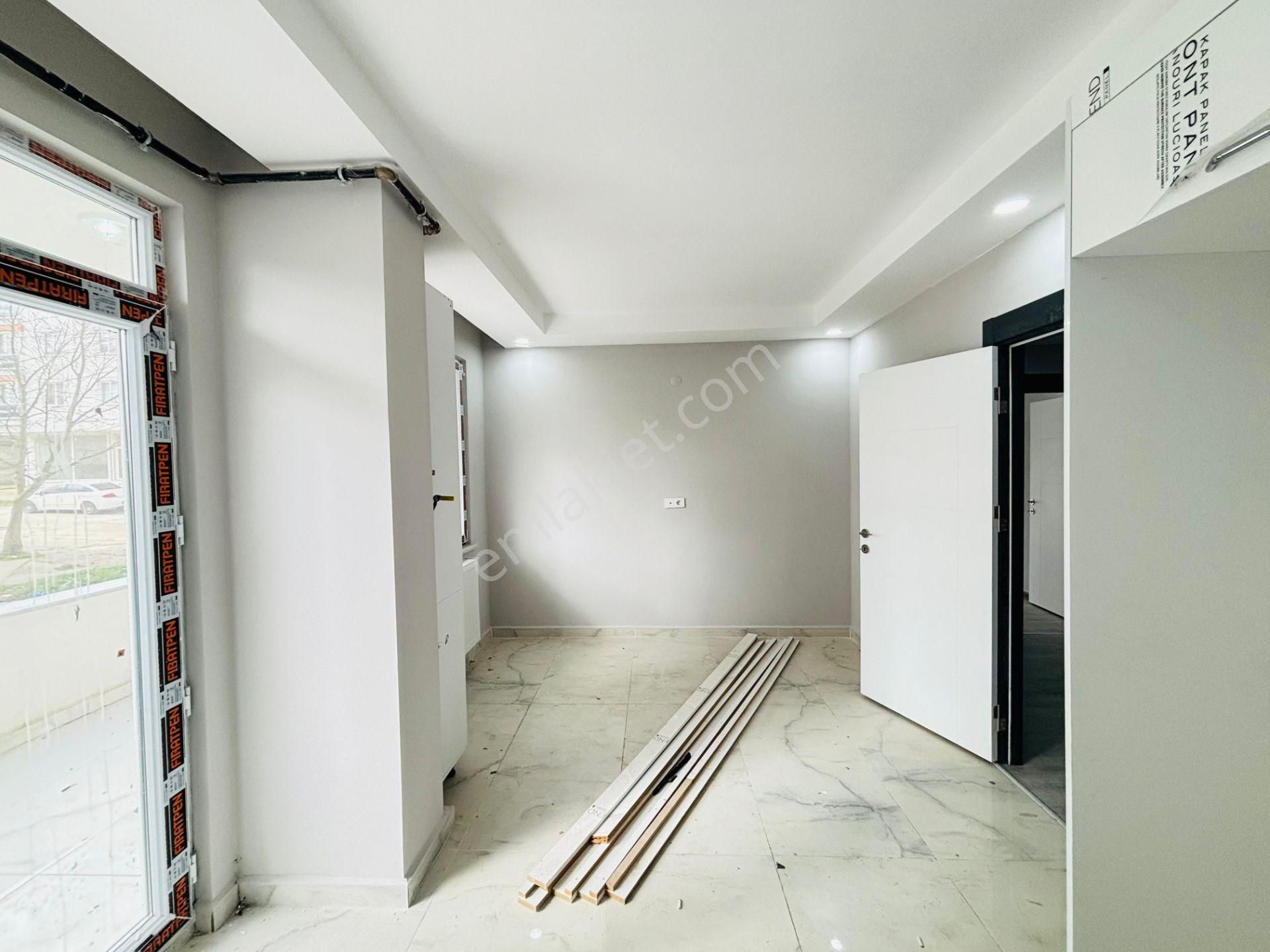 Güven'den Hızlı Tren Yanı Ebevyn Banyolu Arakat Ön Cephe 3+1 Ev! - Görsel 10