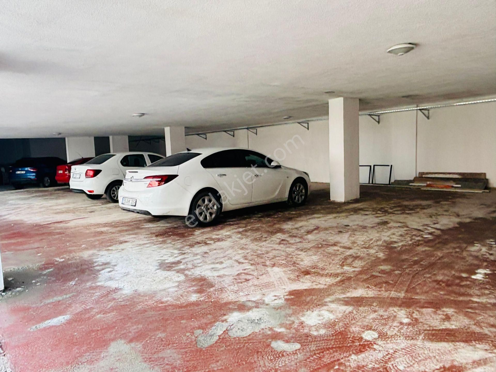 Güven'den Hızlı Tren Yanı Ebevyn Banyolu Arakat Ön Cephe 3+1 Ev! - Görsel 3