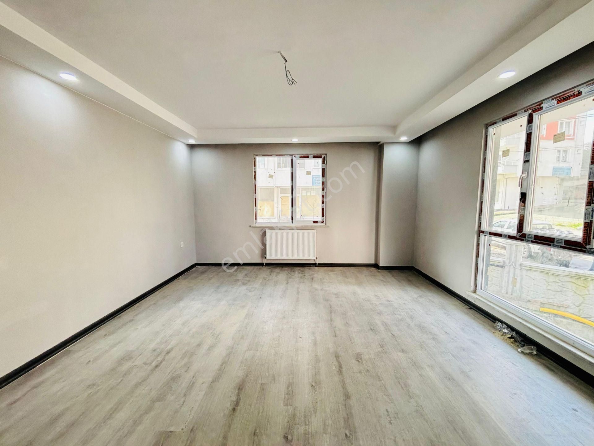 Güven'den Hızlı Tren Yanı Ebevyn Banyolu Arakat Ön Cephe 3+1 Ev! - Görsel 6