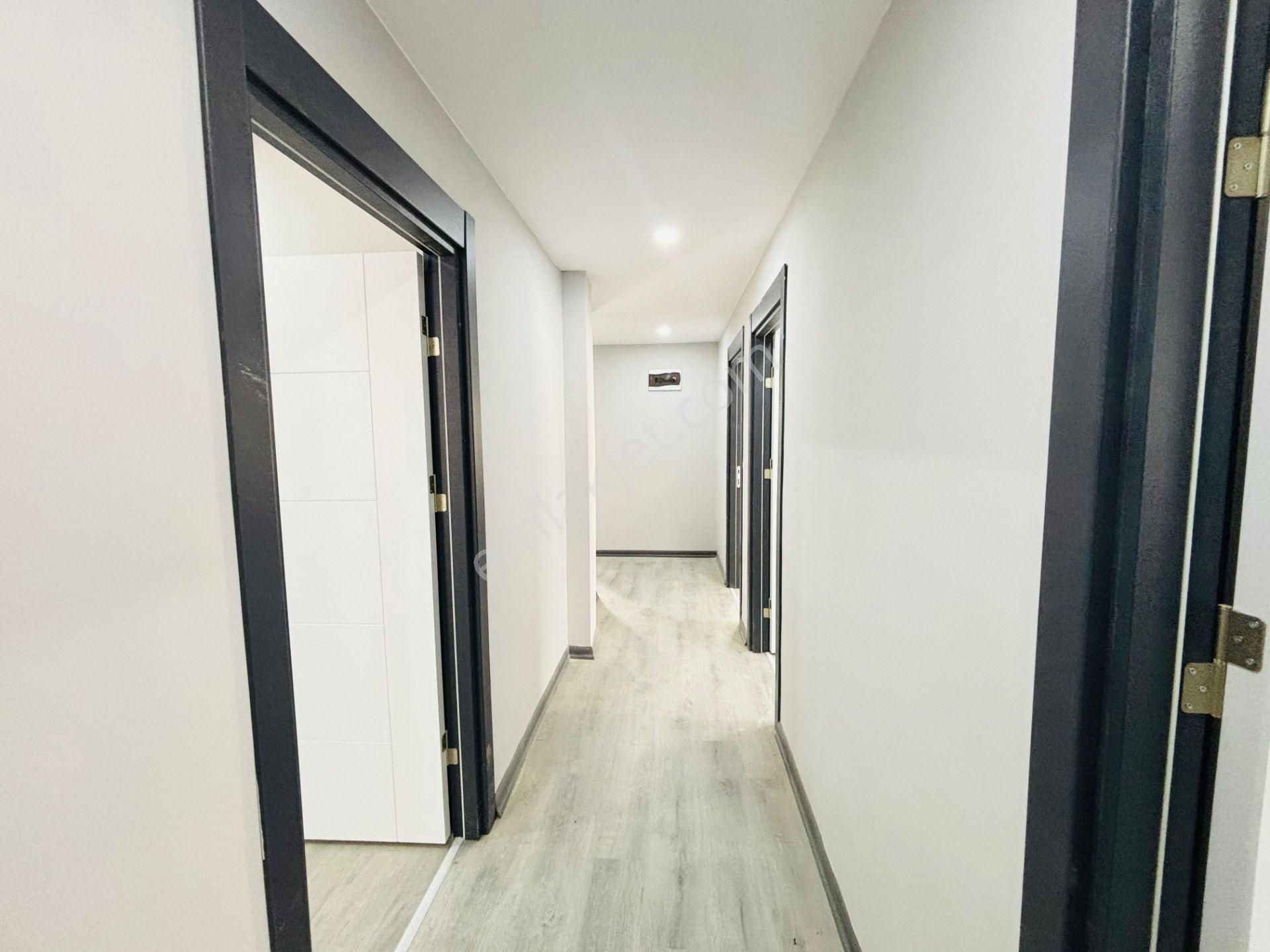 Güven'den Hızlı Tren Yanı Ebevyn Banyolu Arakat Ön Cephe 3+1 Ev! - Görsel 25