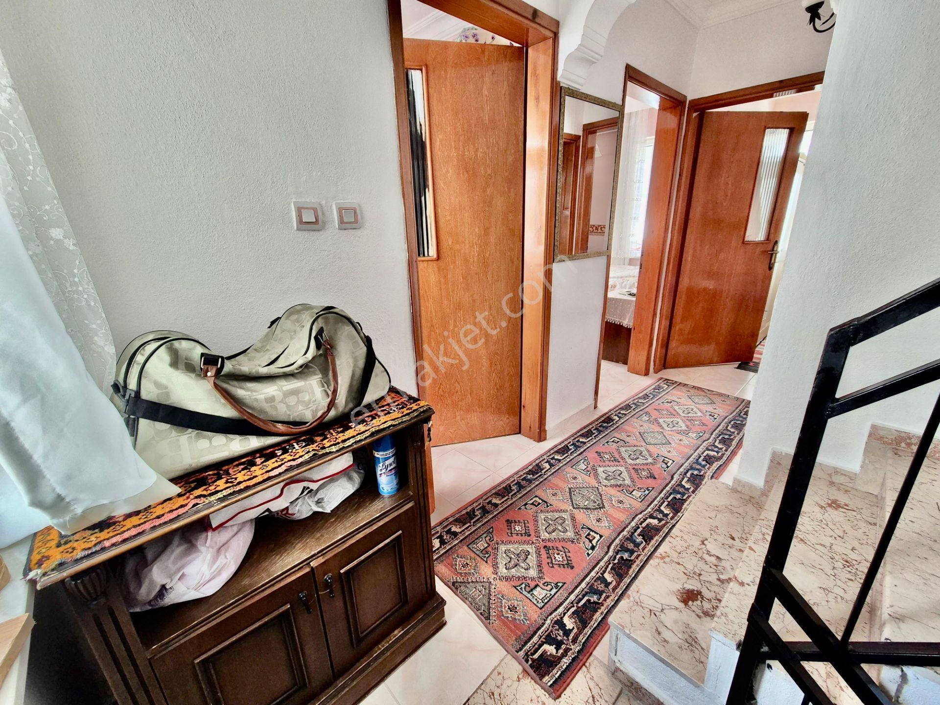 ▓tek Yetkili Karabuluttan Deniz Manzaralı & Bahçeli 4+1 Villa - Görsel 19