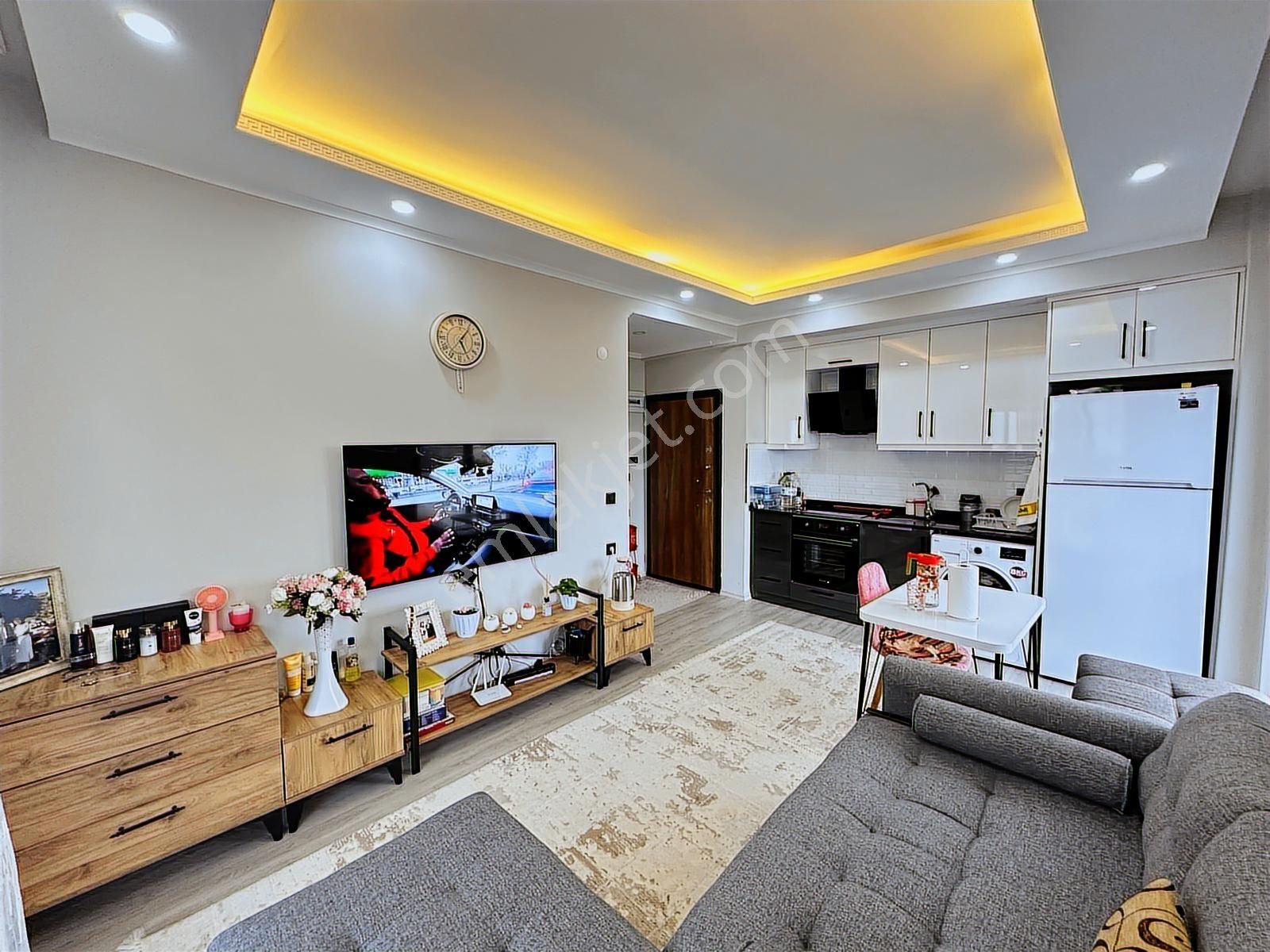 Landmark Sitesi Full Yeni Eşyalı 1+1 Köşe Daire - Görsel 3