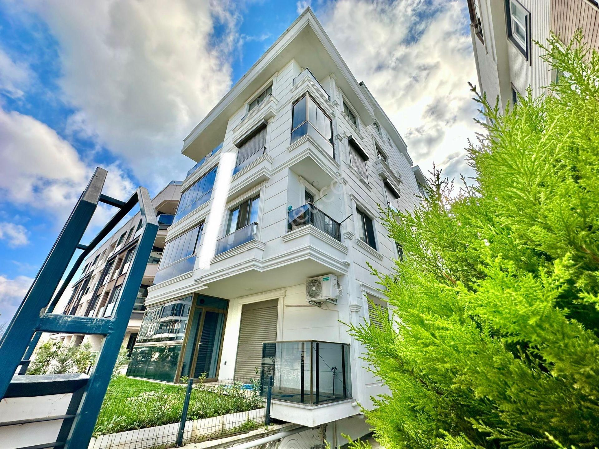 ꧁ay Emlaktan꧂akçay'da Muhteşem Konumlu Asansörlü Çift Banyolu Satılık 2+1 Şık Tasarım Dubleks Daire - Görsel 2