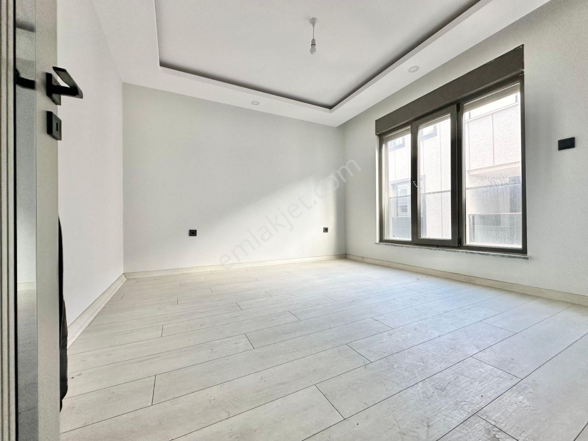 ꧁ay Emlaktan꧂akçay'da Muhteşem Konumlu Asansörlü Çift Banyolu Satılık 2+1 Şık Tasarım Dubleks Daire - Görsel 12