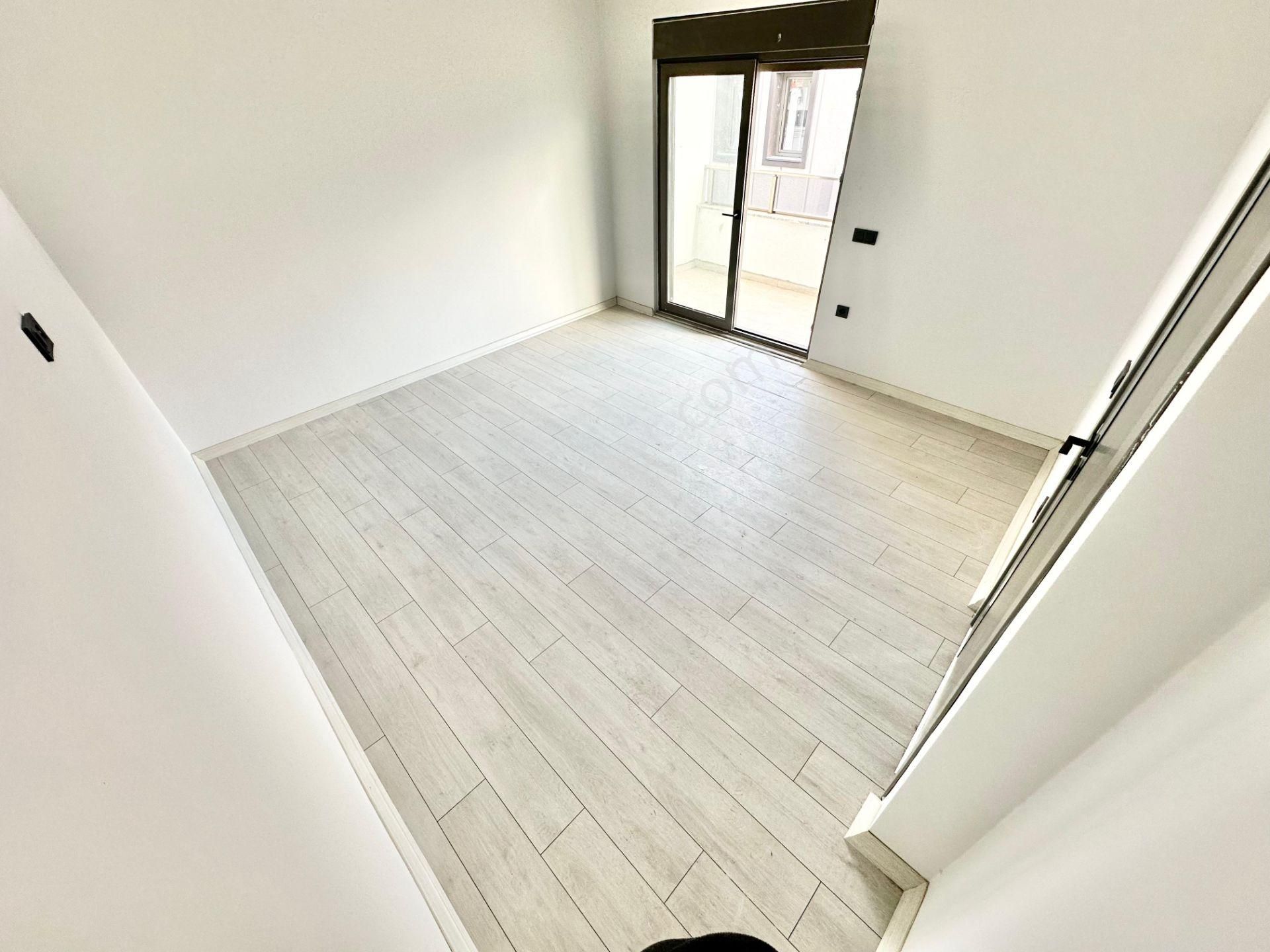 ꧁ay Emlaktan꧂akçay'da Muhteşem Konumlu Asansörlü Çift Banyolu Satılık 2+1 Şık Tasarım Dubleks Daire - Görsel 24