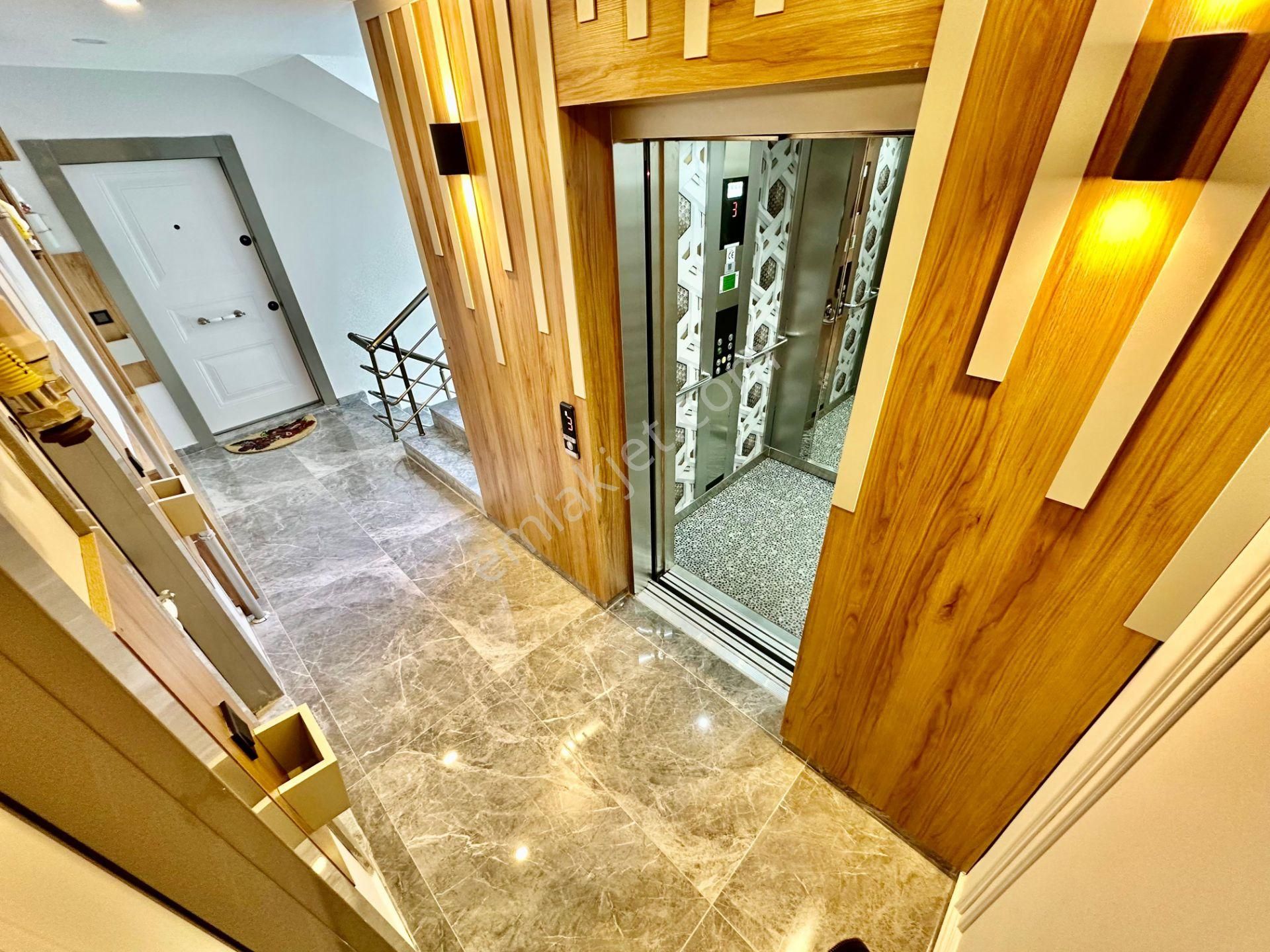 ꧁ay Emlaktan꧂akçay'da Muhteşem Konumlu Asansörlü Çift Banyolu Satılık 2+1 Şık Tasarım Dubleks Daire - Görsel 32