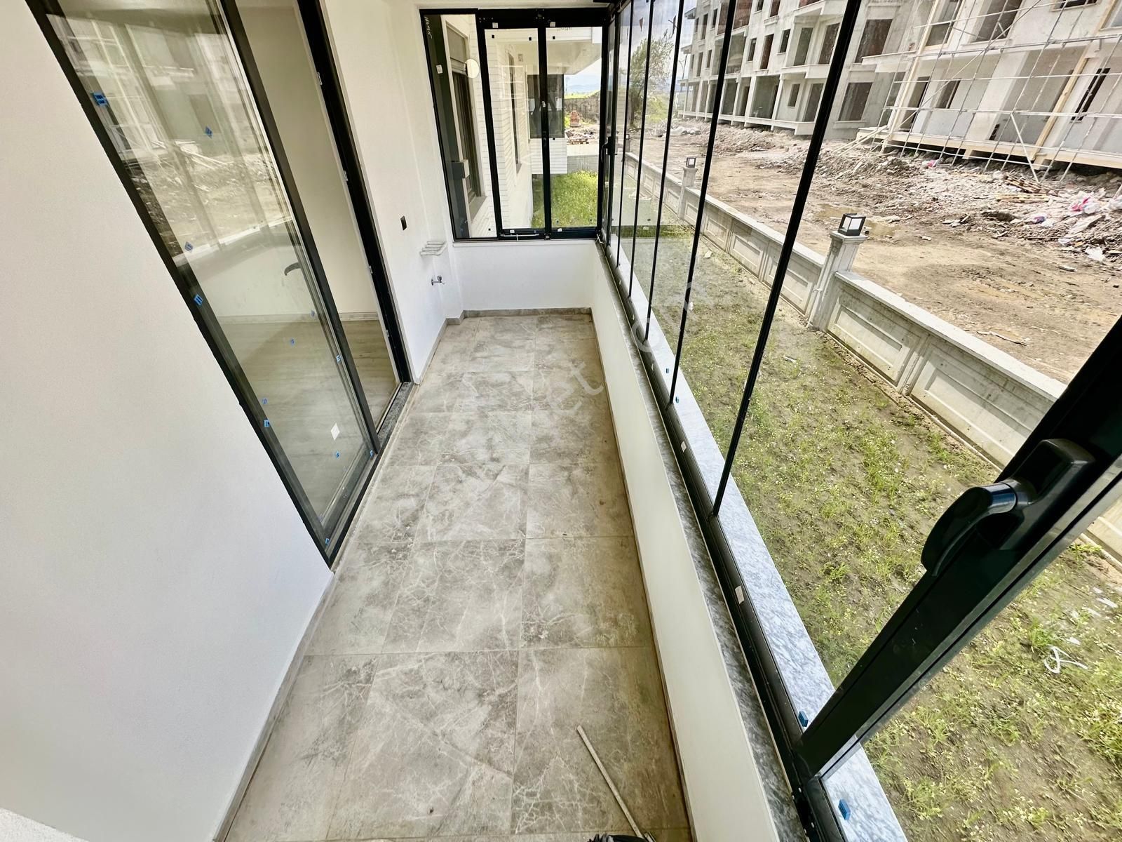 ꧁akçay Ay Emlak'tan꧂akçay'da Kapalı Otoparklı Denize Yakın Müstakil Tadında Satılık 2+1 Daire - Görsel 23