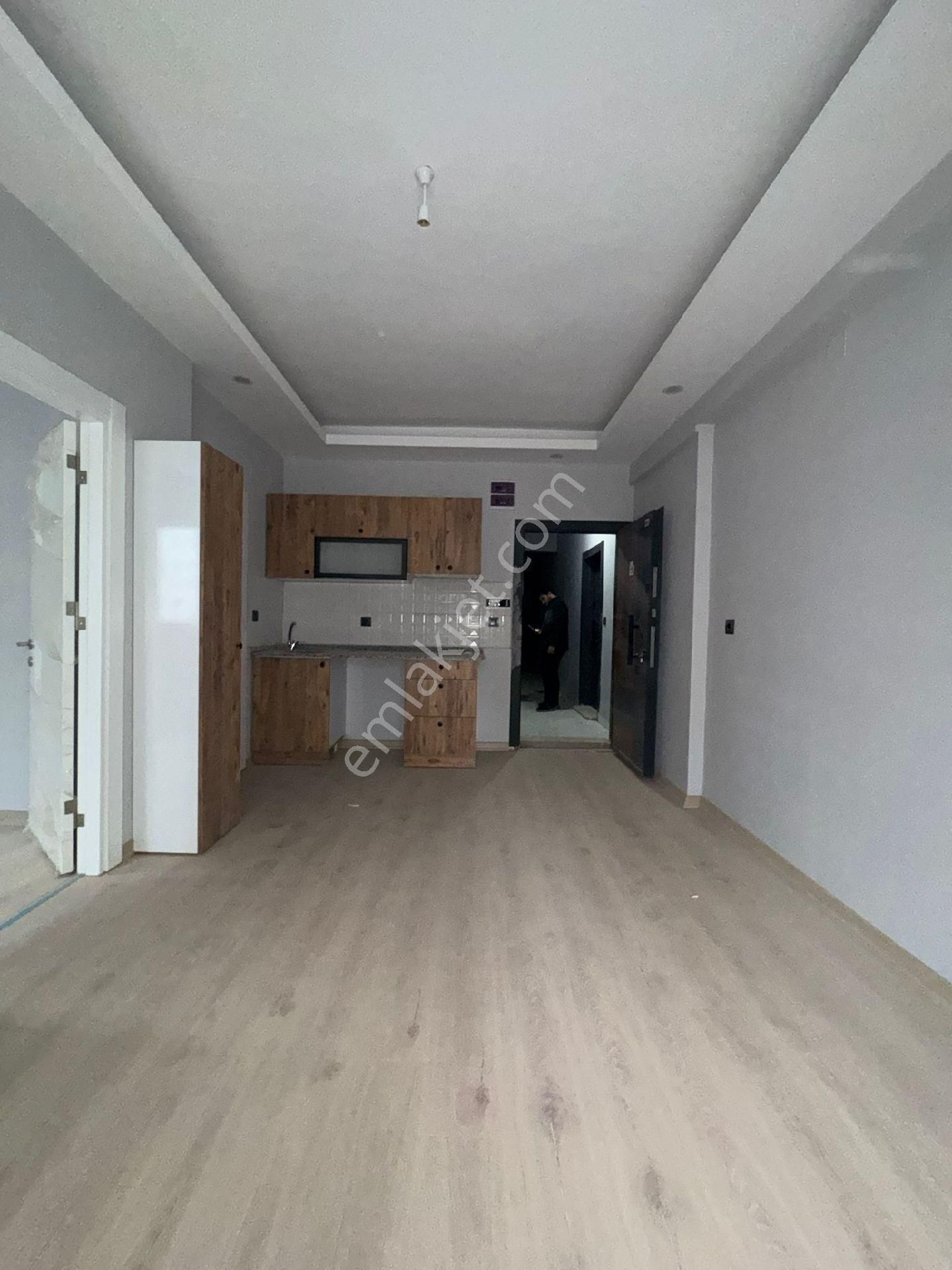 Gültepede Hasarsız İskanlı 2. Kat Köşe Daire - Görsel 7