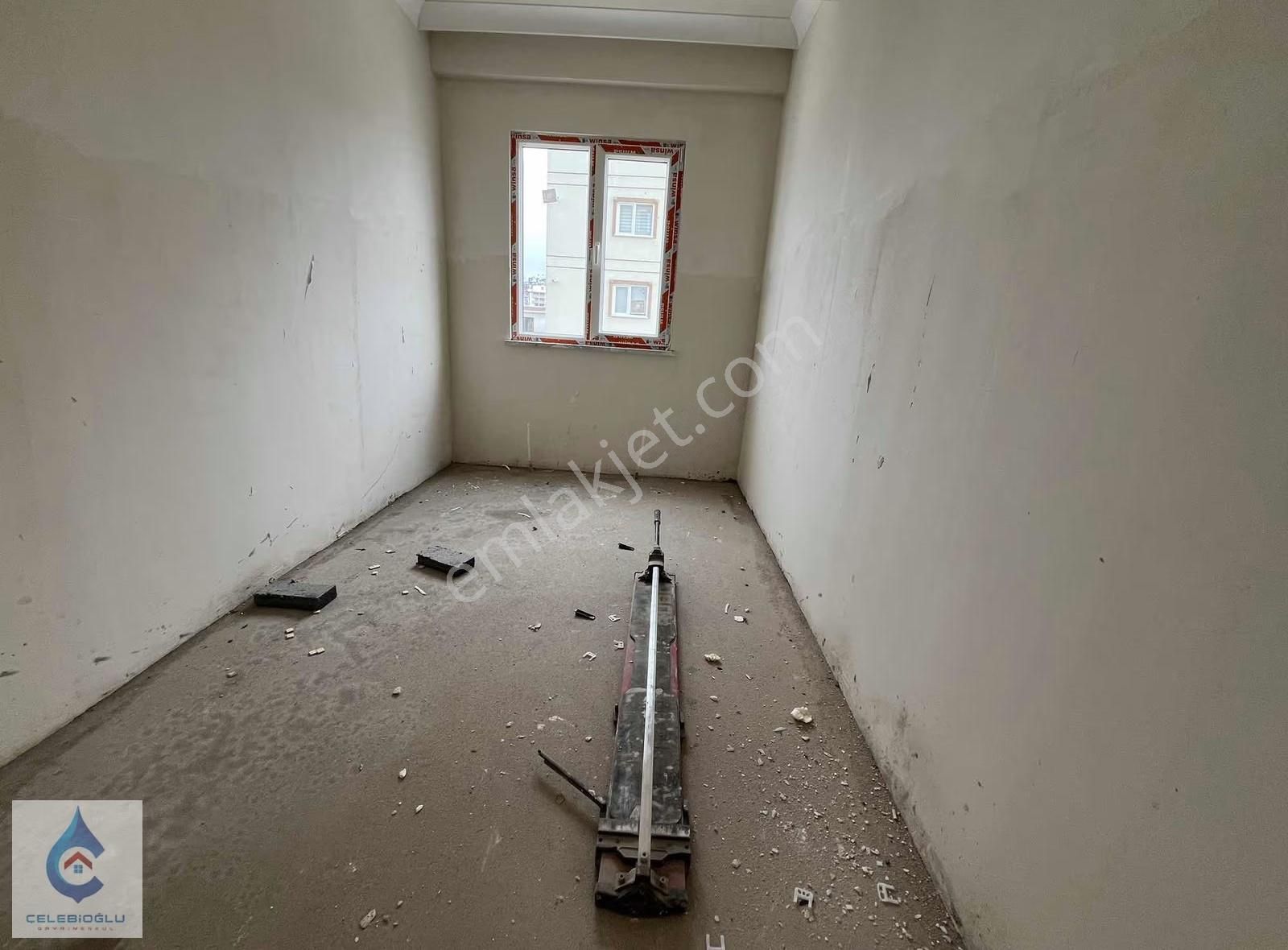 Rahmi Dibek Cadde Üzeri Satılık 3+1 Lüks Arakat Daireler - Görsel 5