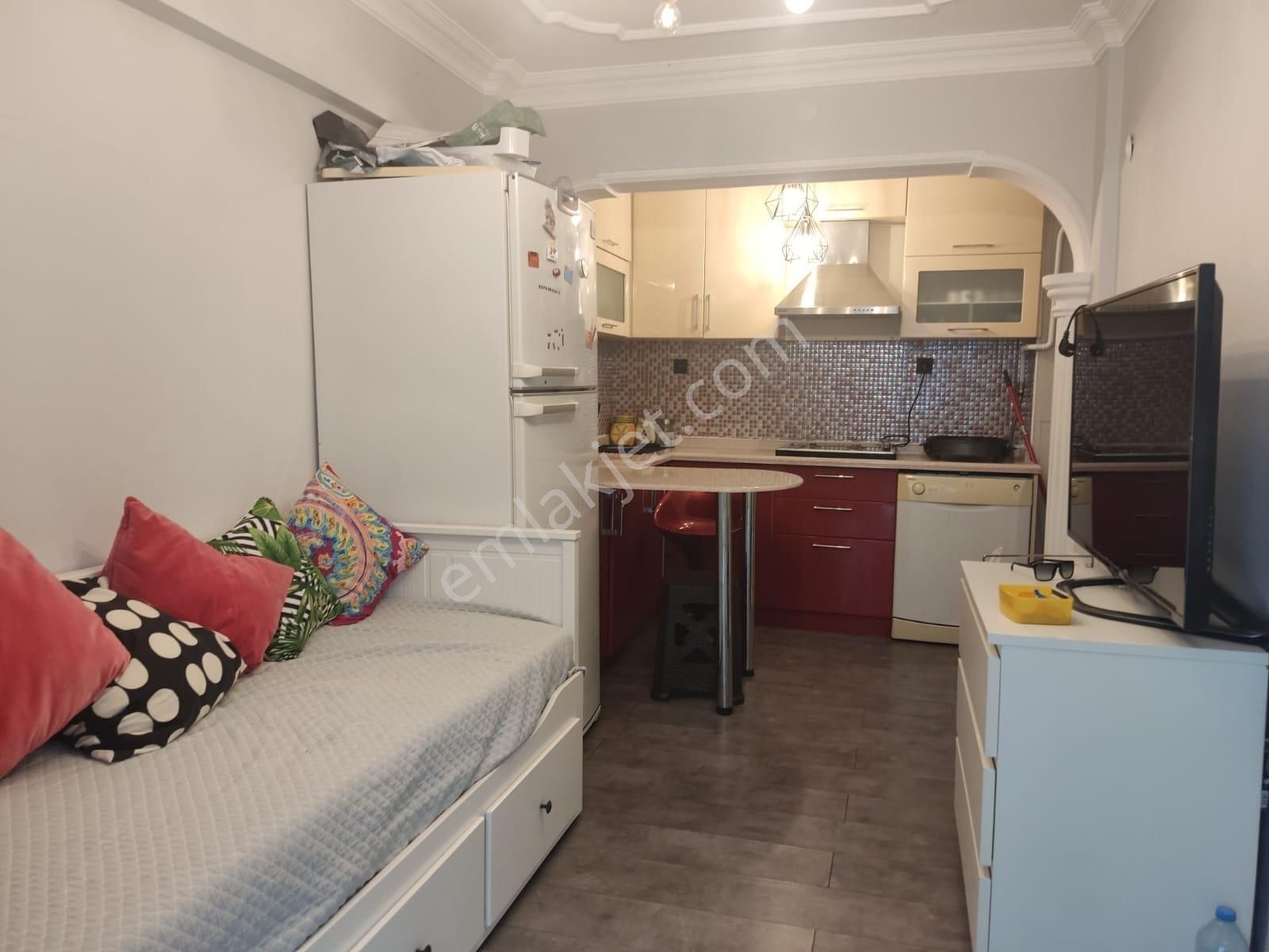 Yakamoz Emlak'tan Kumla'da Satılık Denize Sıfır Havuzlu1+1 Daire - Görsel 21