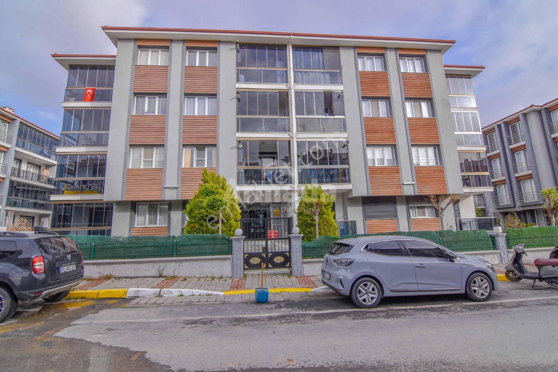 Kuşadası Değirmendere Merkez'de Satılık 2+1 Lüks Daire