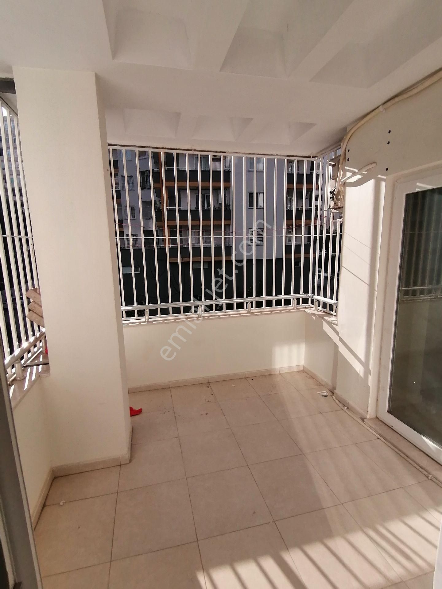 Adana Çukurova T.özalda Metroya 5 Dk. Mesafede Hasarsız İskanlı Krediye Uygun 3+1 Doğalgazlı Daire - Görsel 16