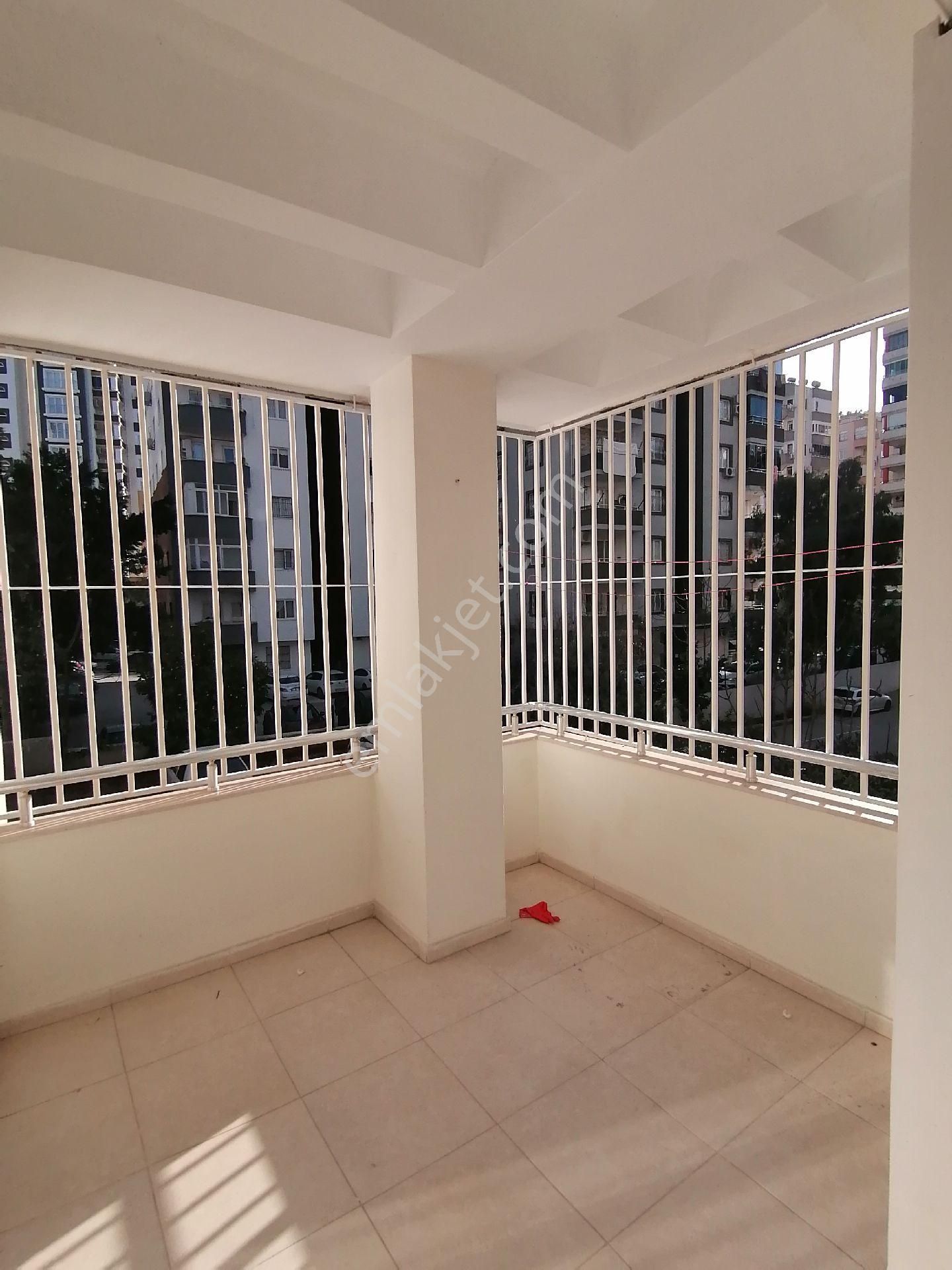 Adana Çukurova T.özalda Metroya 5 Dk. Mesafede Hasarsız İskanlı Krediye Uygun 3+1 Doğalgazlı Daire - Görsel 5