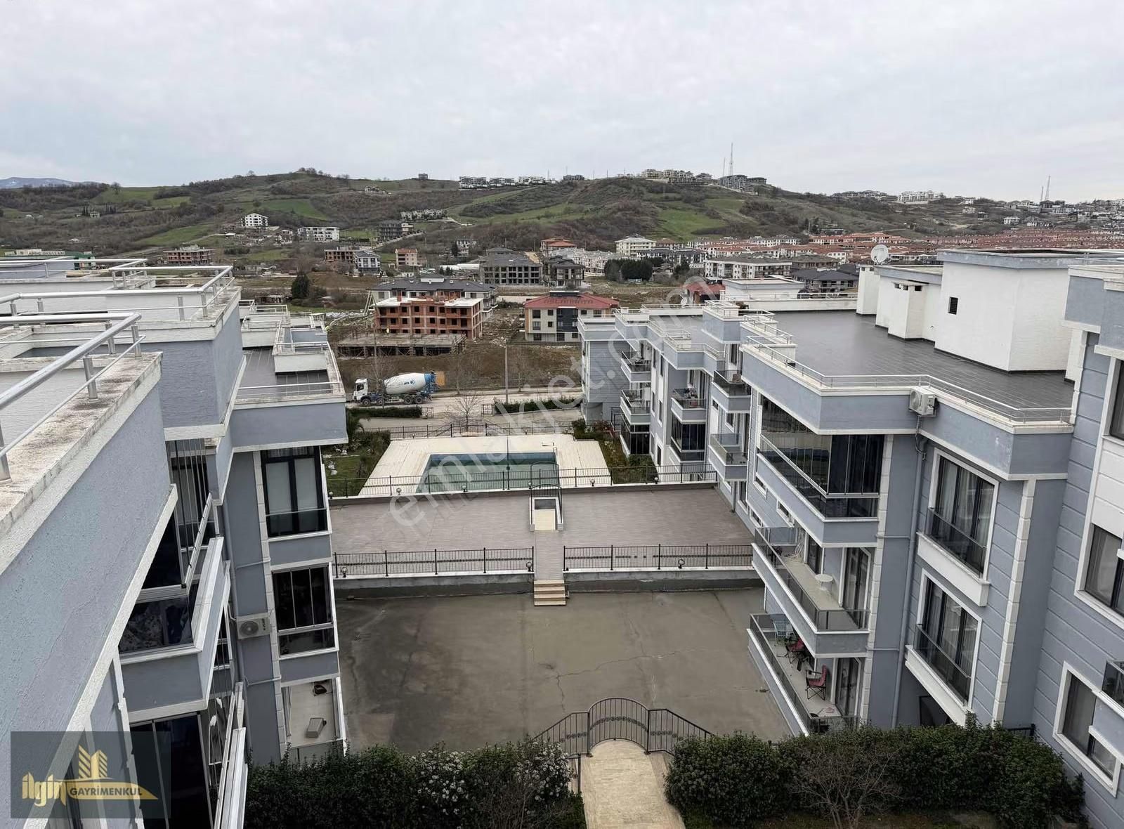 Yalova Merkez Safran Park Sitesinde Satılık 3+1 Köşe Daire