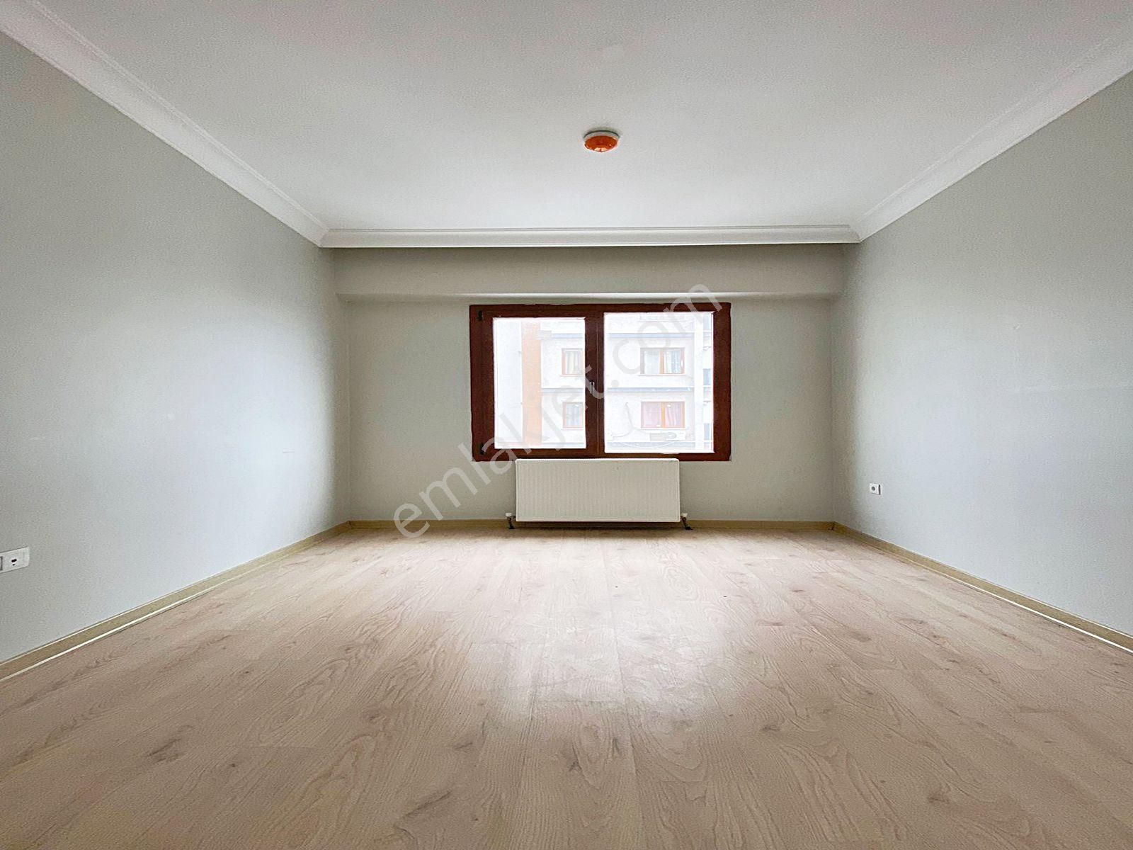 Cadde34'den Devlet Hastanesinin Dibinde Aile Oturumuna Uygun Otoparklı Sitede 2+1 Satılık Daire - Görsel 25