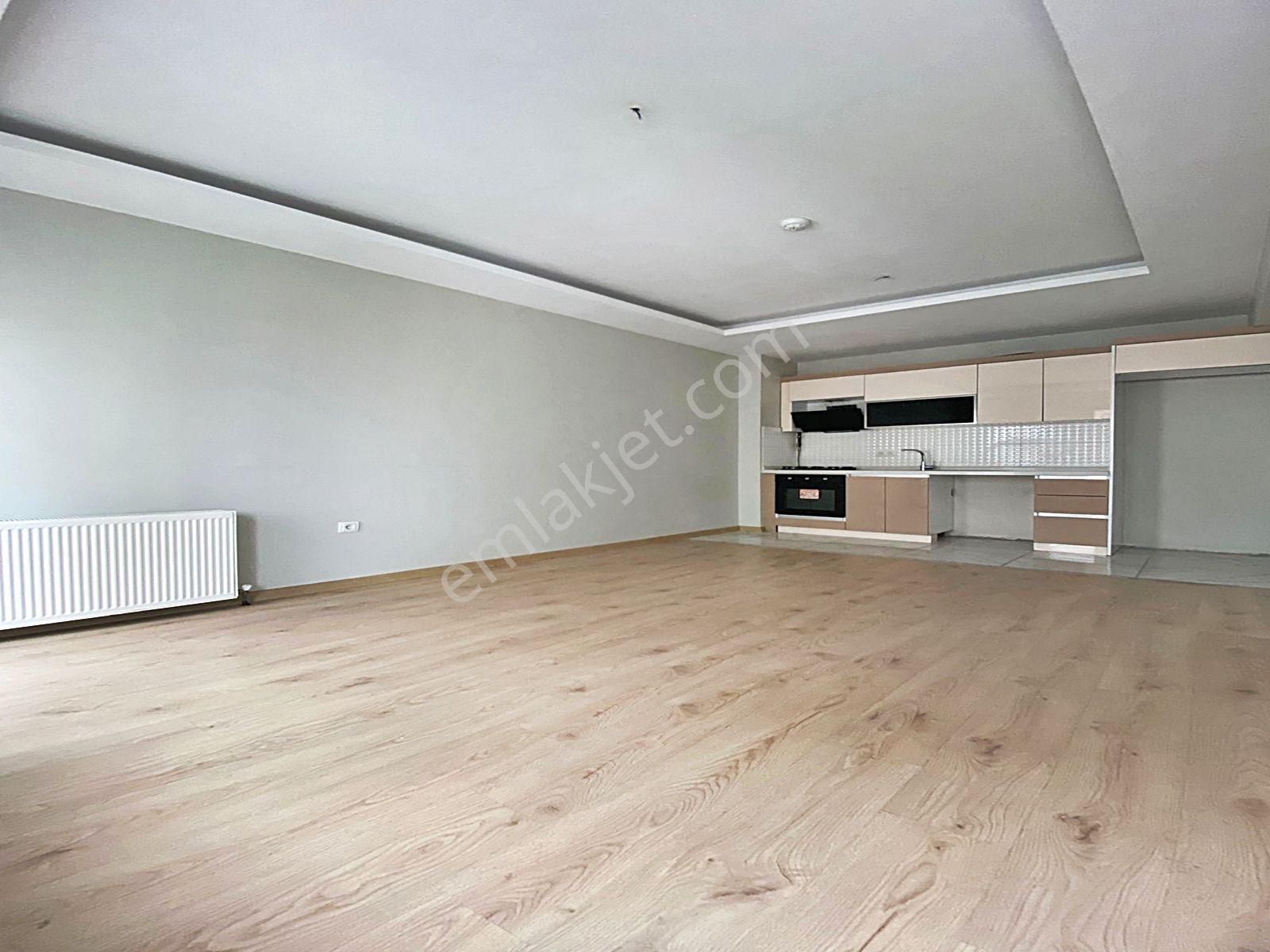 Cadde34'den Devlet Hastanesinin Dibinde Aile Oturumuna Uygun Otoparklı Sitede 2+1 Satılık Daire - Görsel 18