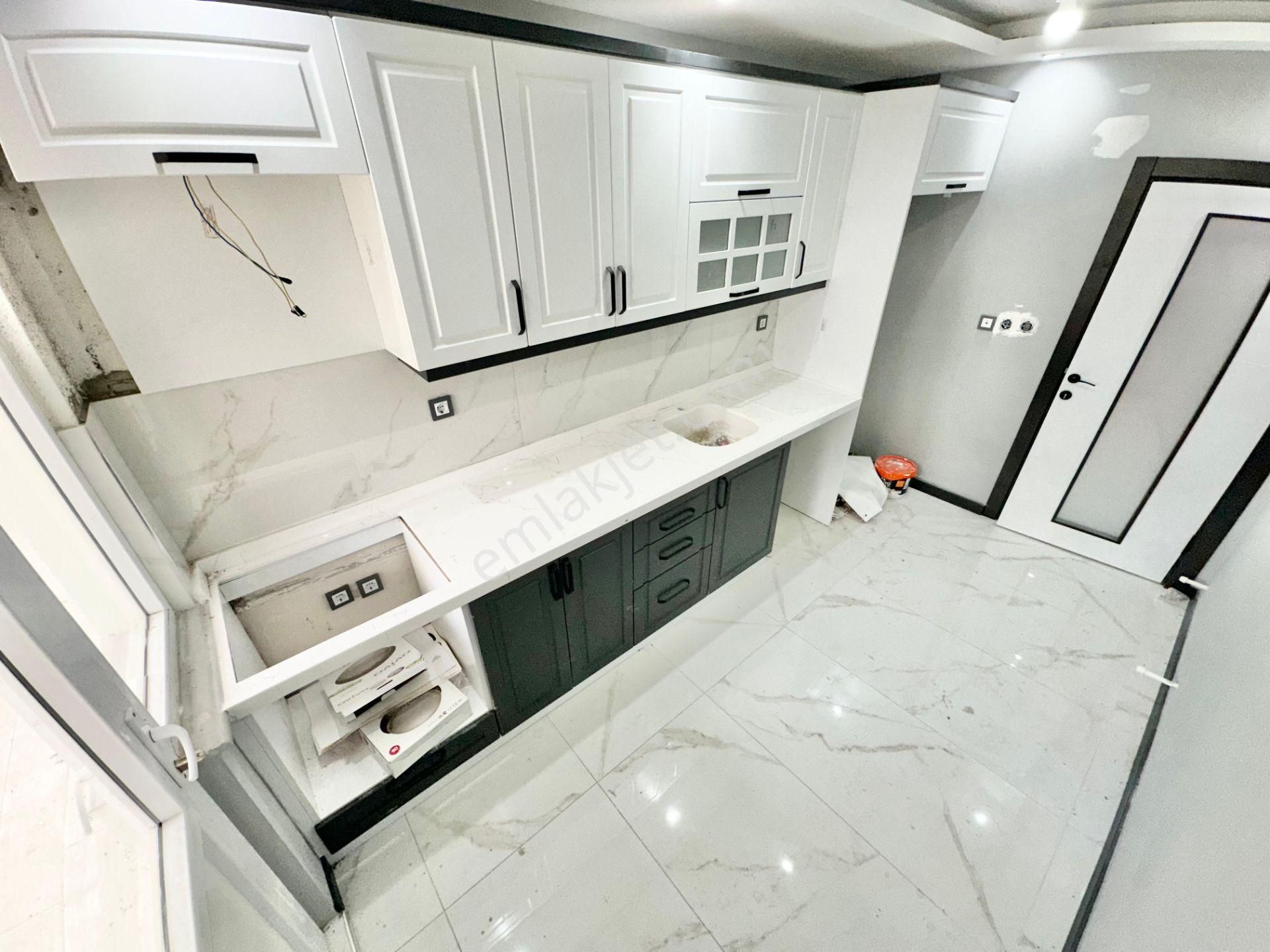 ꧁ay Emlaktan꧂akçay'da Denize Yakın Arakat Ön Cephe 3+1 Lüx Daire - Görsel 4