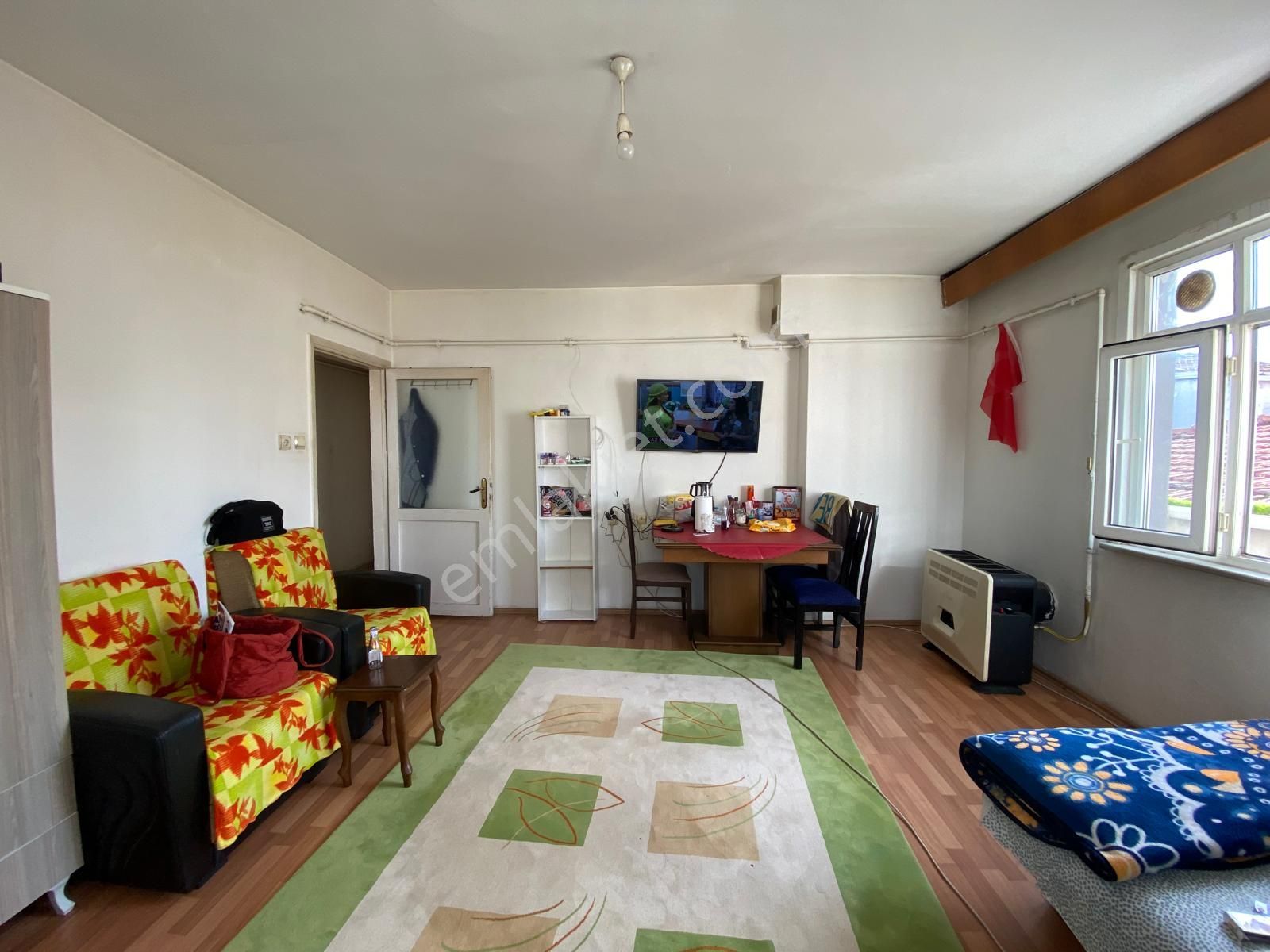 Remax'tan Bahçelievler'de Satılık 2+1 Hisseli Daire - Görsel 2