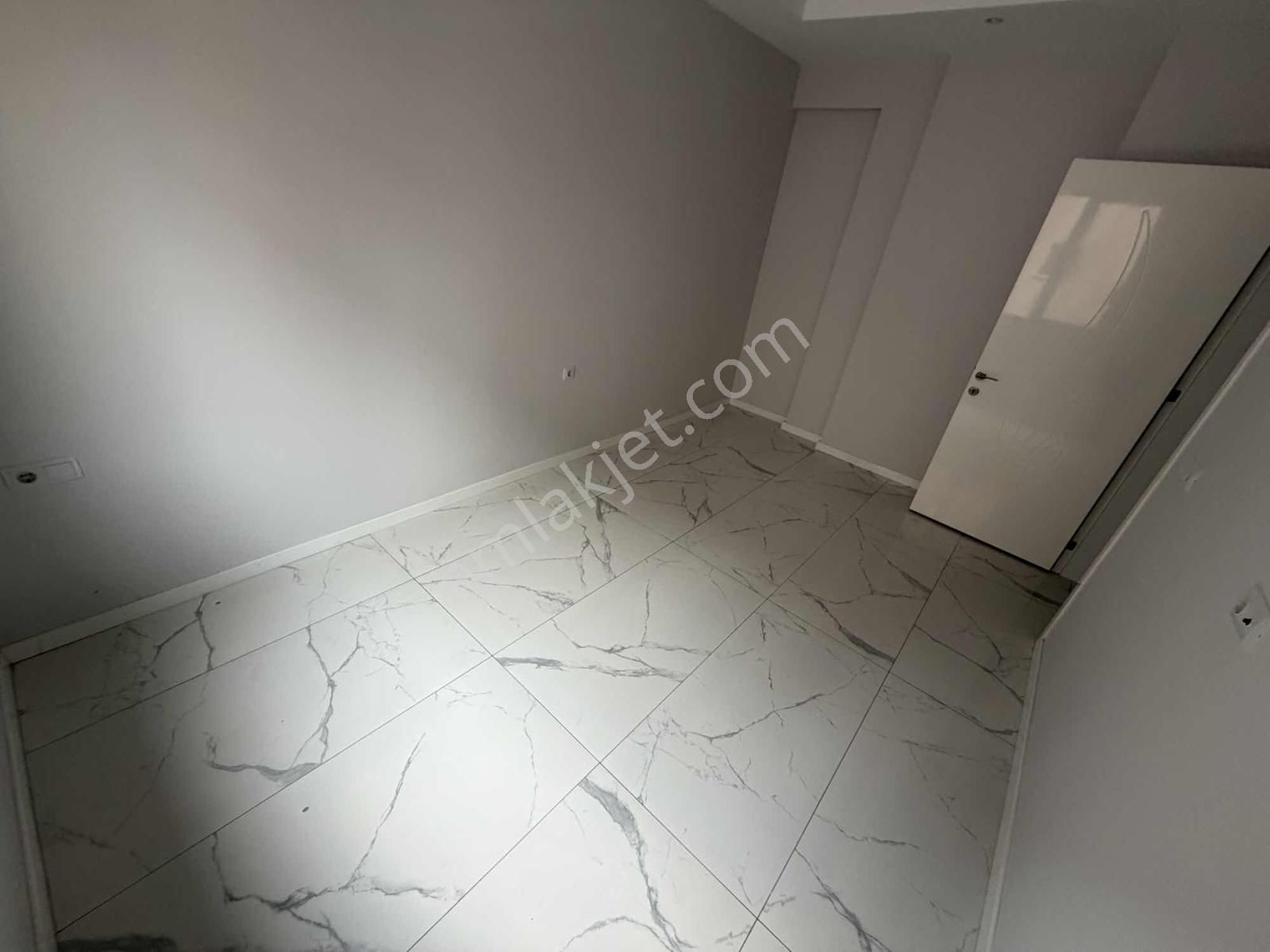 Zeytinköy Mah Sıfır Ayarında2+1 100 M2cam Balkonlu Kiralık Daire - Görsel 5