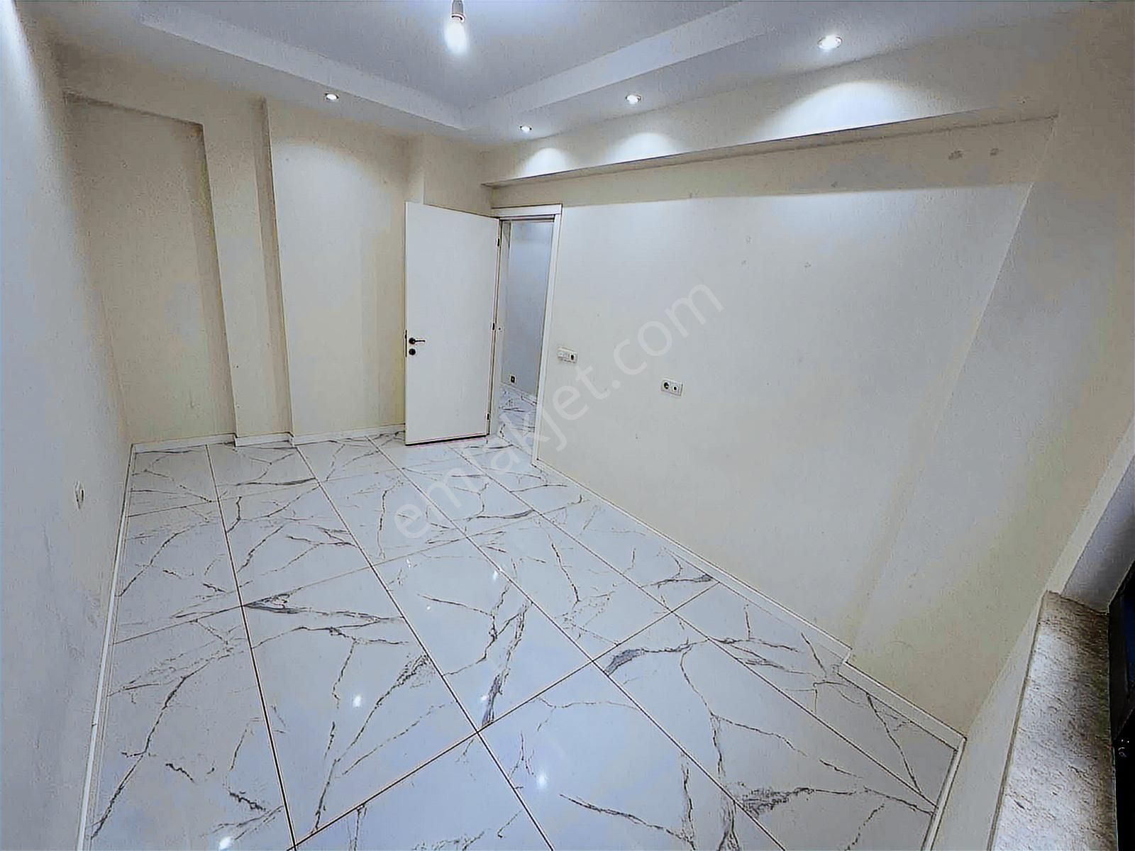 Zeytinköy Mah Sıfır Ayarında2+1 100 M2cam Balkonlu Kiralık Daire - Görsel 3