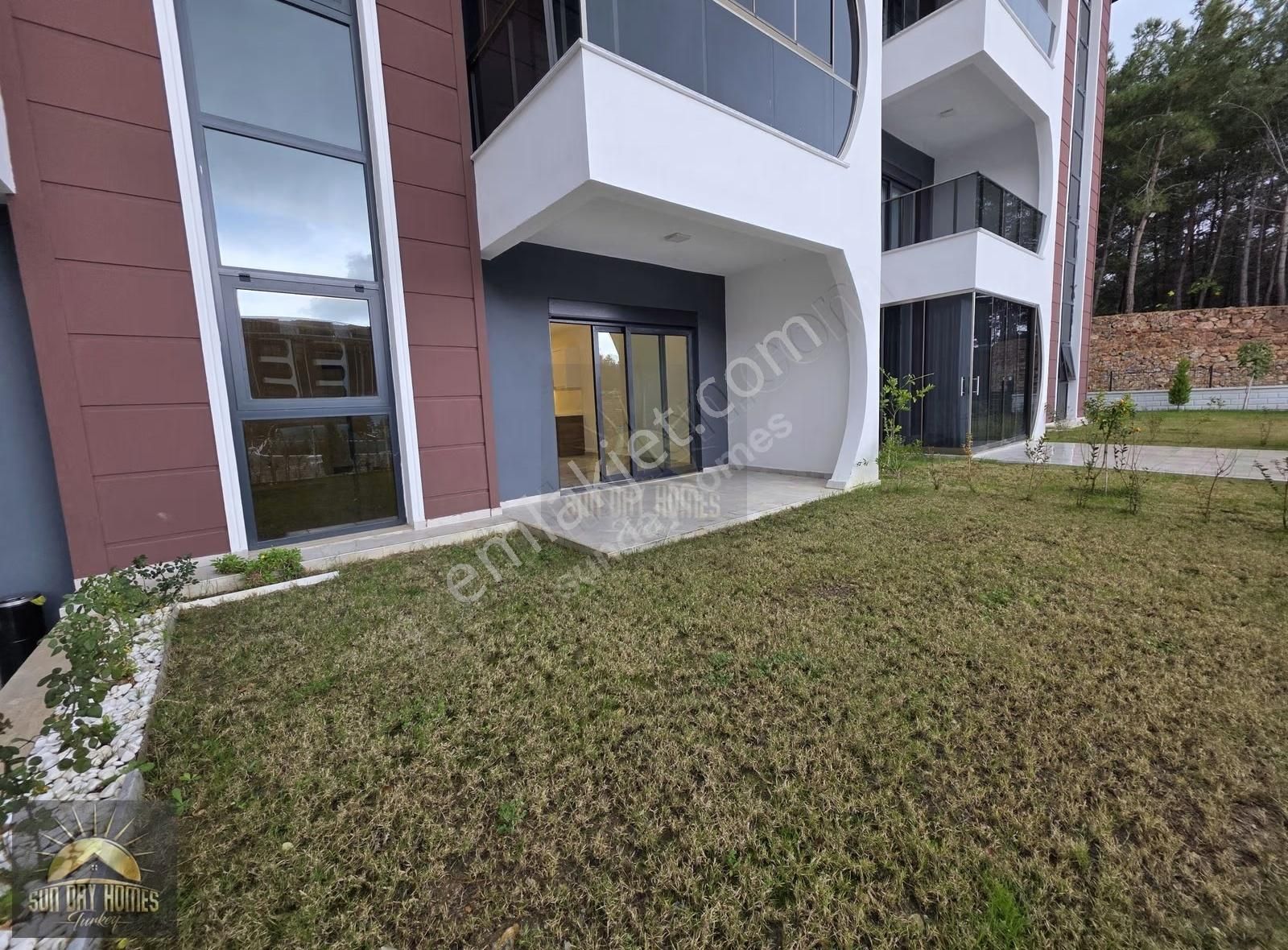 Avsallarda Denize Sadece 500m Mesafede,bahçeli 1+1satılık Daire - Görsel 2