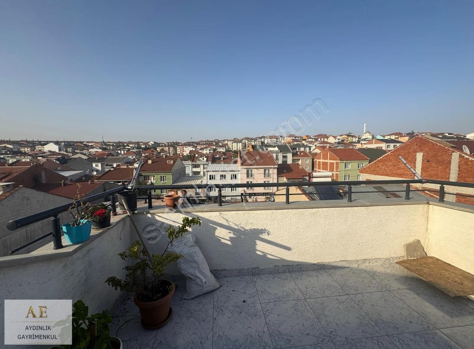 Aydınlık Emlak'tan Yeni Mahalle'de Satılık 4+1 Dübleks Daire