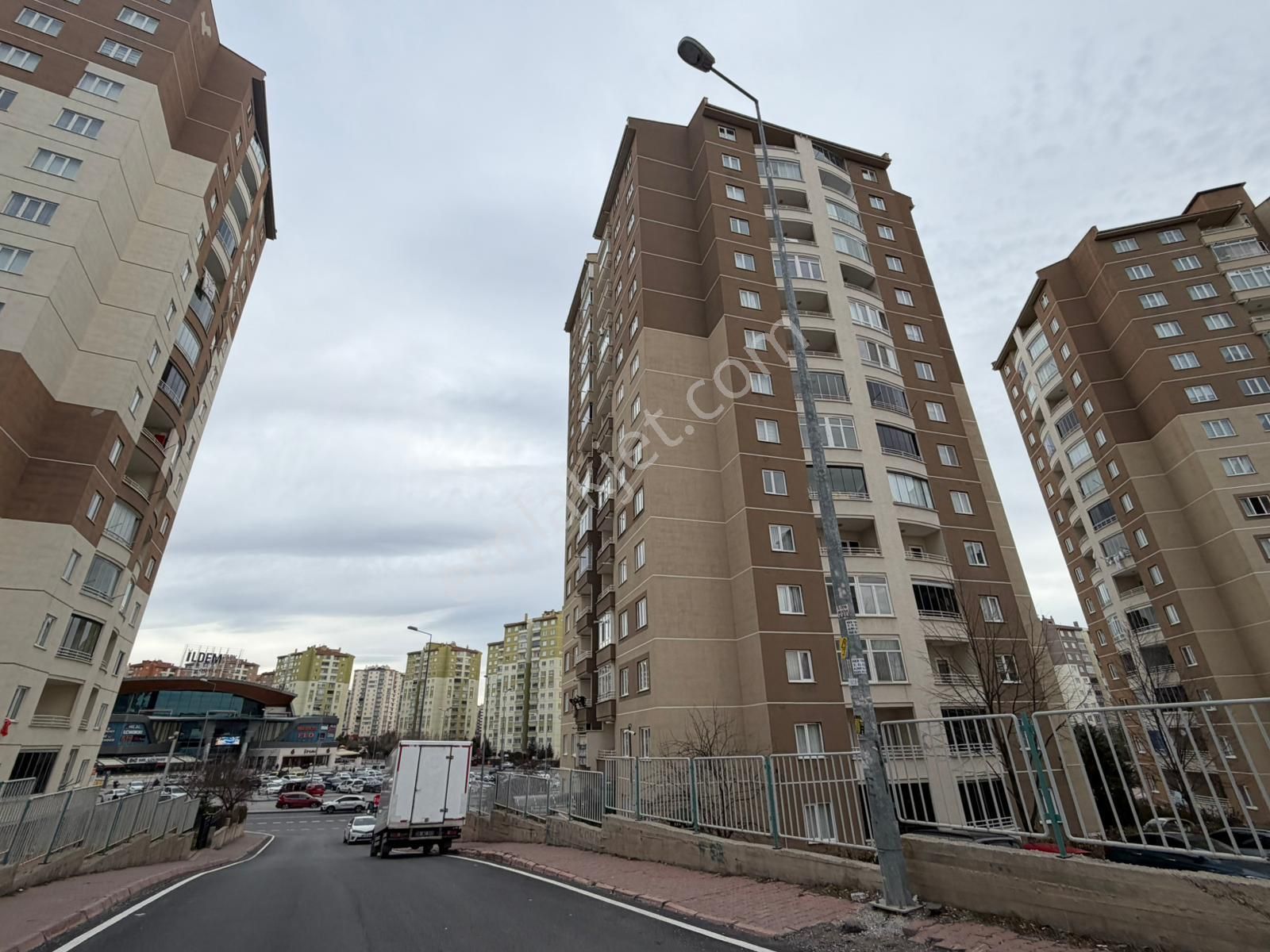 Elisa Gyo/ildem Avm Yakını Hemen Oturulur 3+1 İldem C Dairesi - Görsel 5