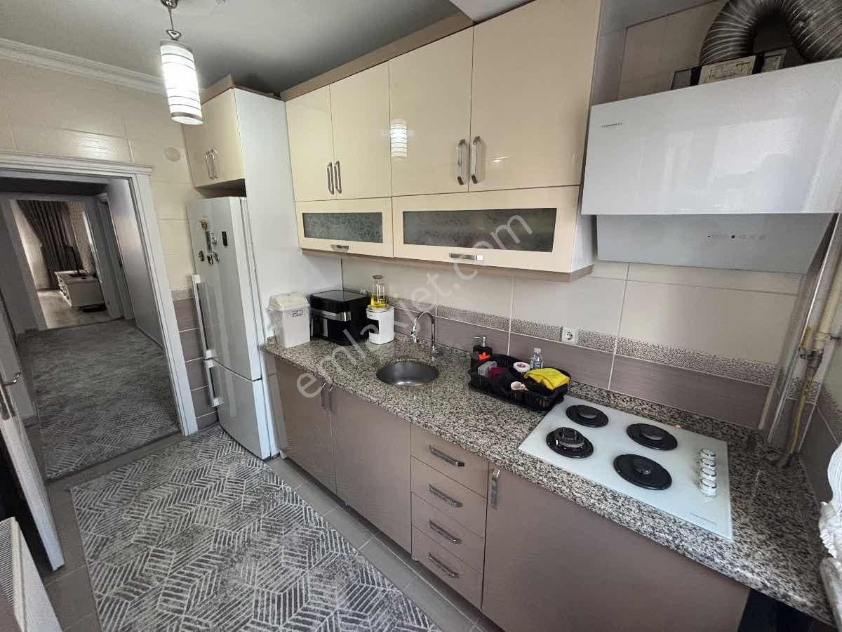 Esenler'de 3+1 Geniş Çift Cephe Ferah Daire - Görsel 19