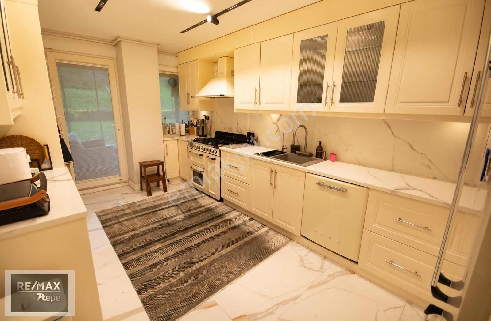 Florya'da Mimari Dekorasyonlu 4+1 Satılık Daire - Görsel 27