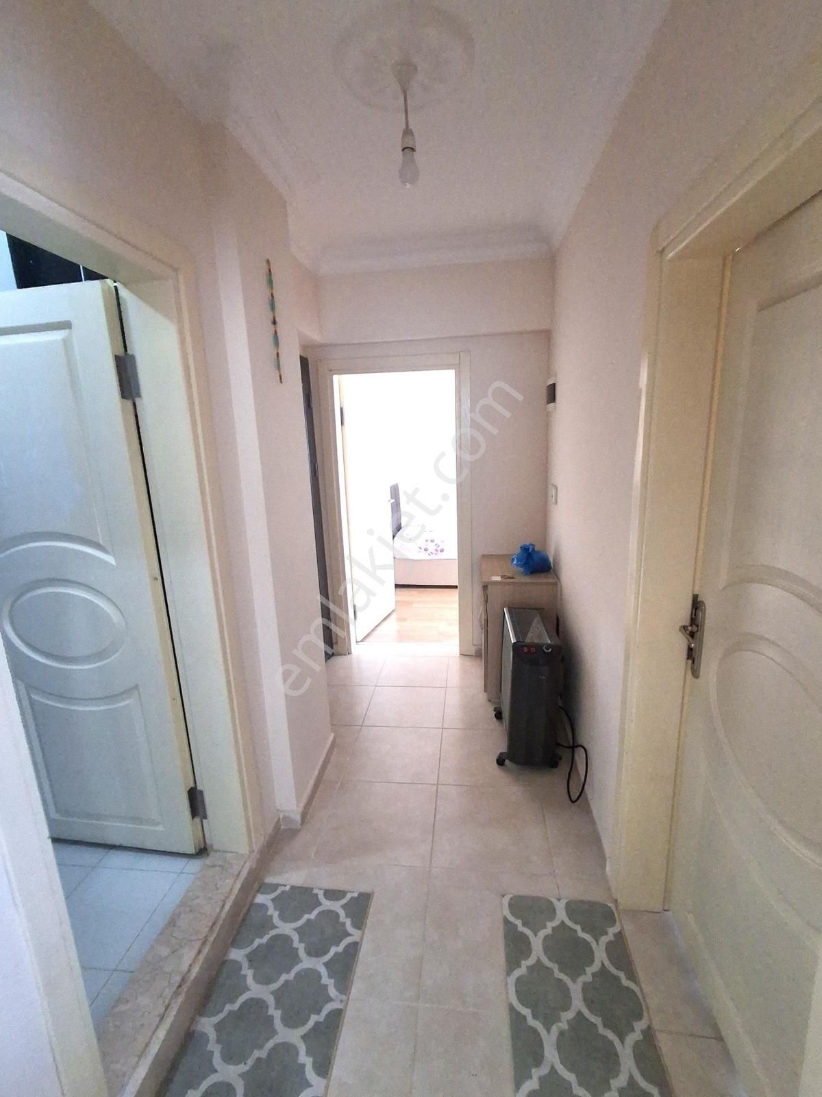 Karasu'da Sahile Yakın Havuzlu Sitede Satılık 2+1 Daire - Görsel 2