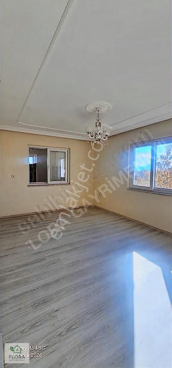 Geniş Balkonlu Kiralık Daire - Görsel 18