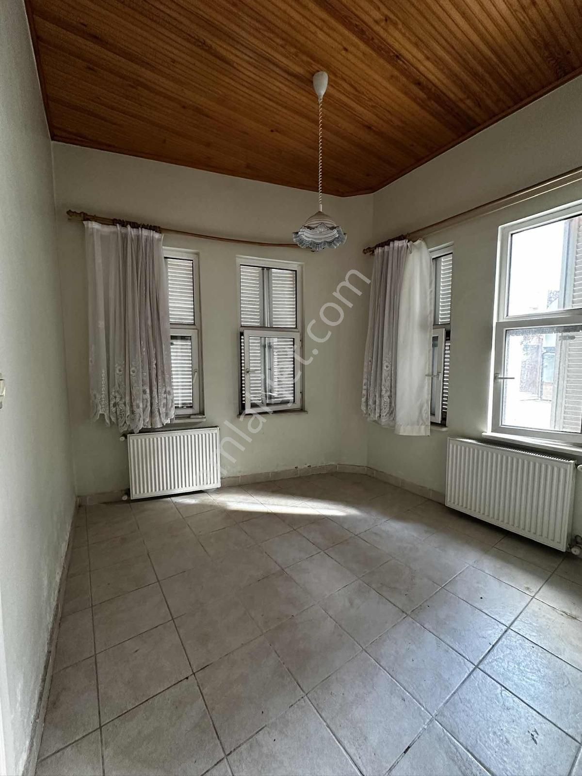 Mudanya'nın Gözde Sokağında Ticari+konut İmarlı Müstakil Ev - Görsel 34