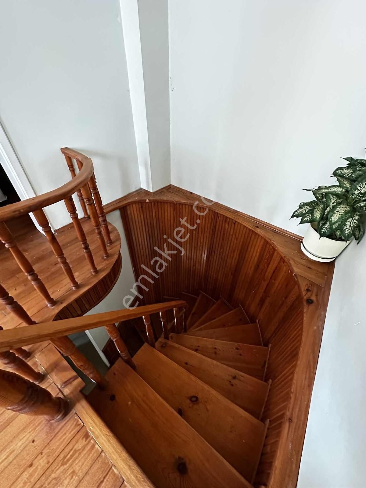 Mudanya'nın Gözde Sokağında Ticari+konut İmarlı Müstakil Ev - Görsel 21