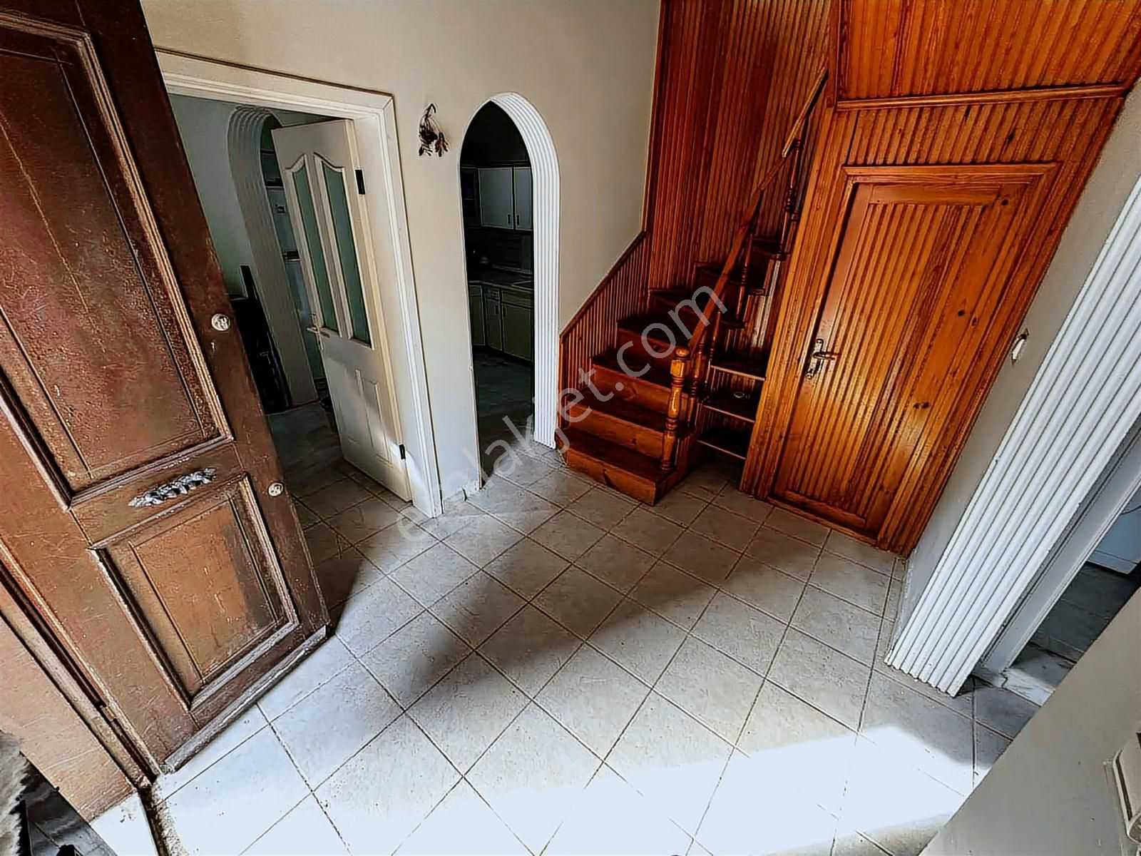 Mudanya'nın Gözde Sokağında Ticari+konut İmarlı Müstakil Ev - Görsel 2