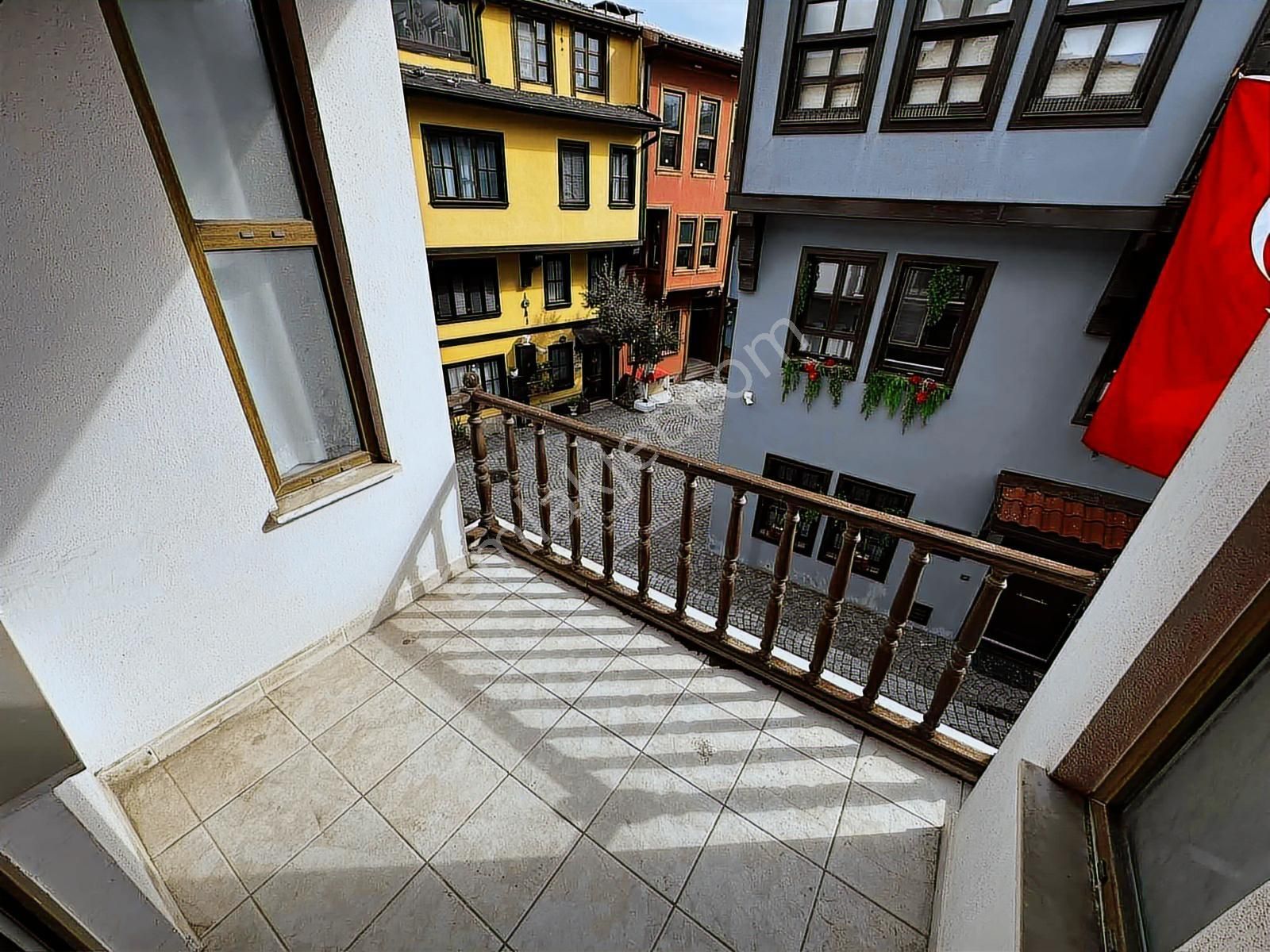 Mudanya'nın Gözde Sokağında Ticari+konut İmarlı Müstakil Ev - Görsel 33