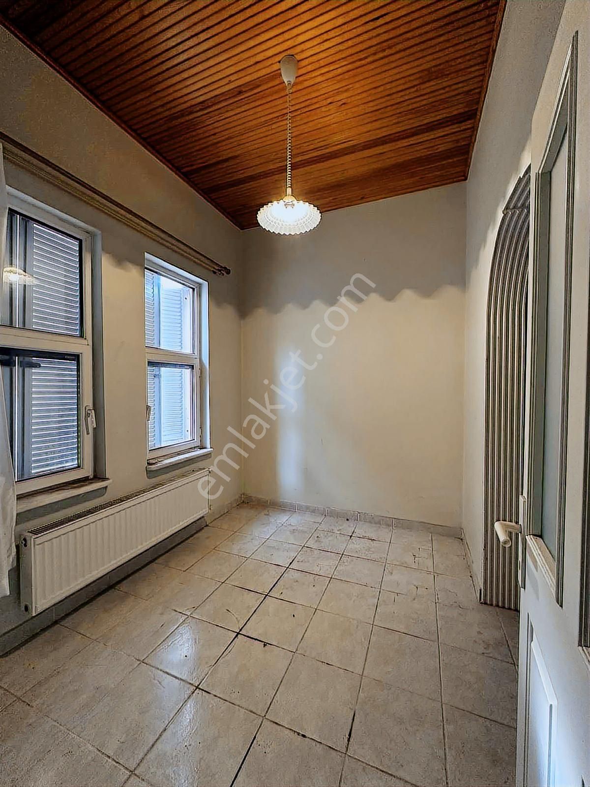 Mudanya'nın Gözde Sokağında Ticari+konut İmarlı Müstakil Ev - Görsel 5