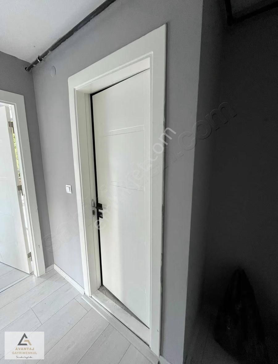 Körfez Mahallesinde Satılık Deniz Manzaralı 1+1 - Görsel 4