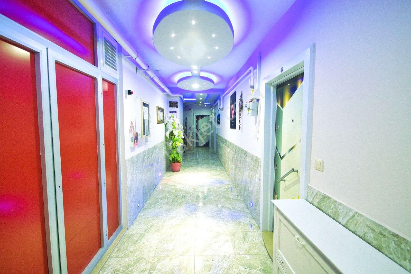 Edremit Akçay'da Aygül'den Ön Cephe Masrafsız Asansörlü Ara Kat Doğalgazlı 1+1 Fırsat Satılık Daire - Görsel 29