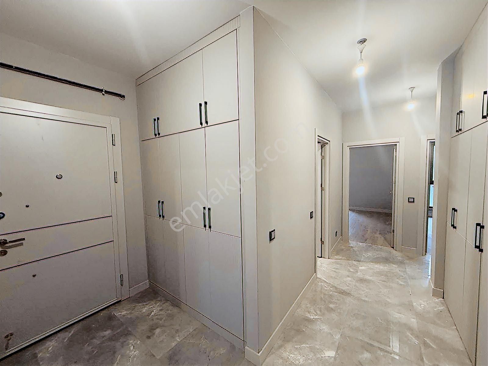 Şehrin Kalbinde Satılık 3+1 Lüks Daire - Görsel 18