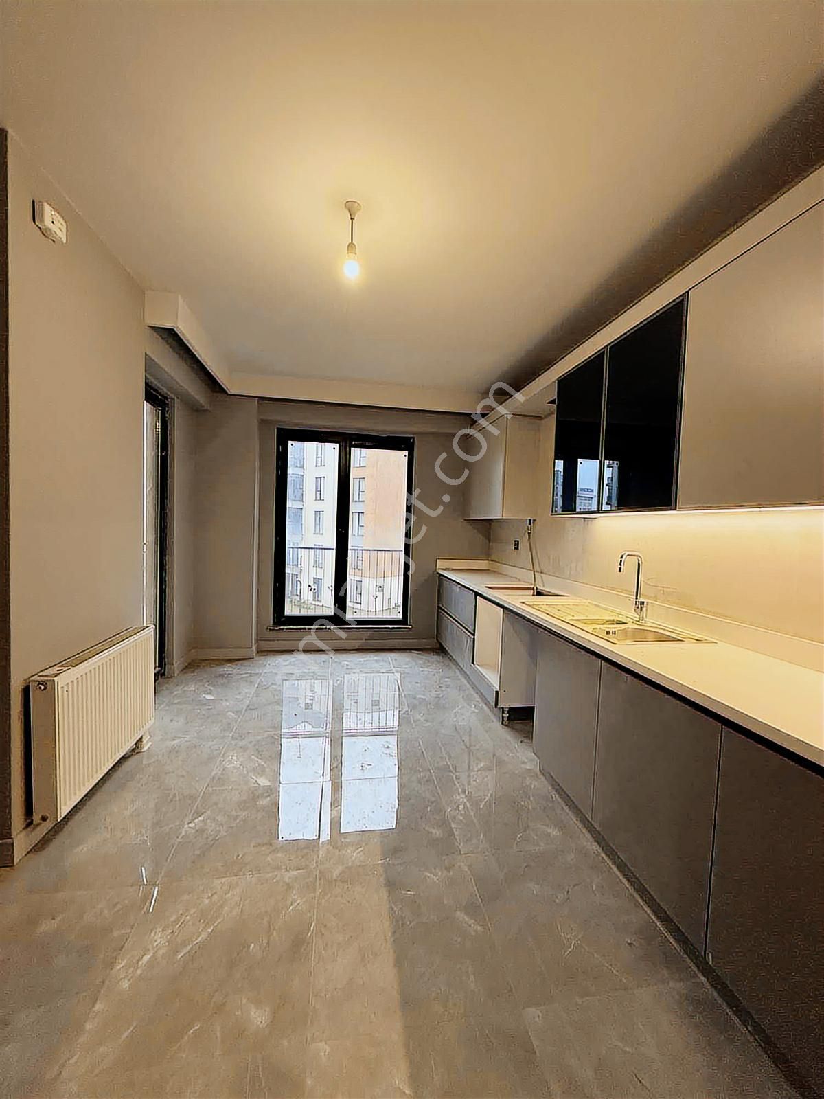 Şehrin Kalbinde Satılık 3+1 Lüks Daire - Görsel 16