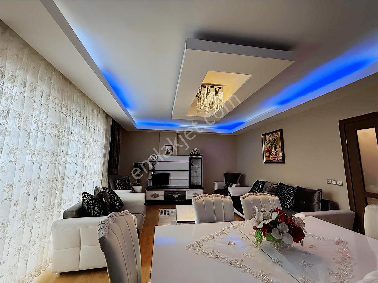 Cağaloğlu'na Cephe Muhteşem Deniz Manzaralı Lüks 3+1 Daire - Görsel 2