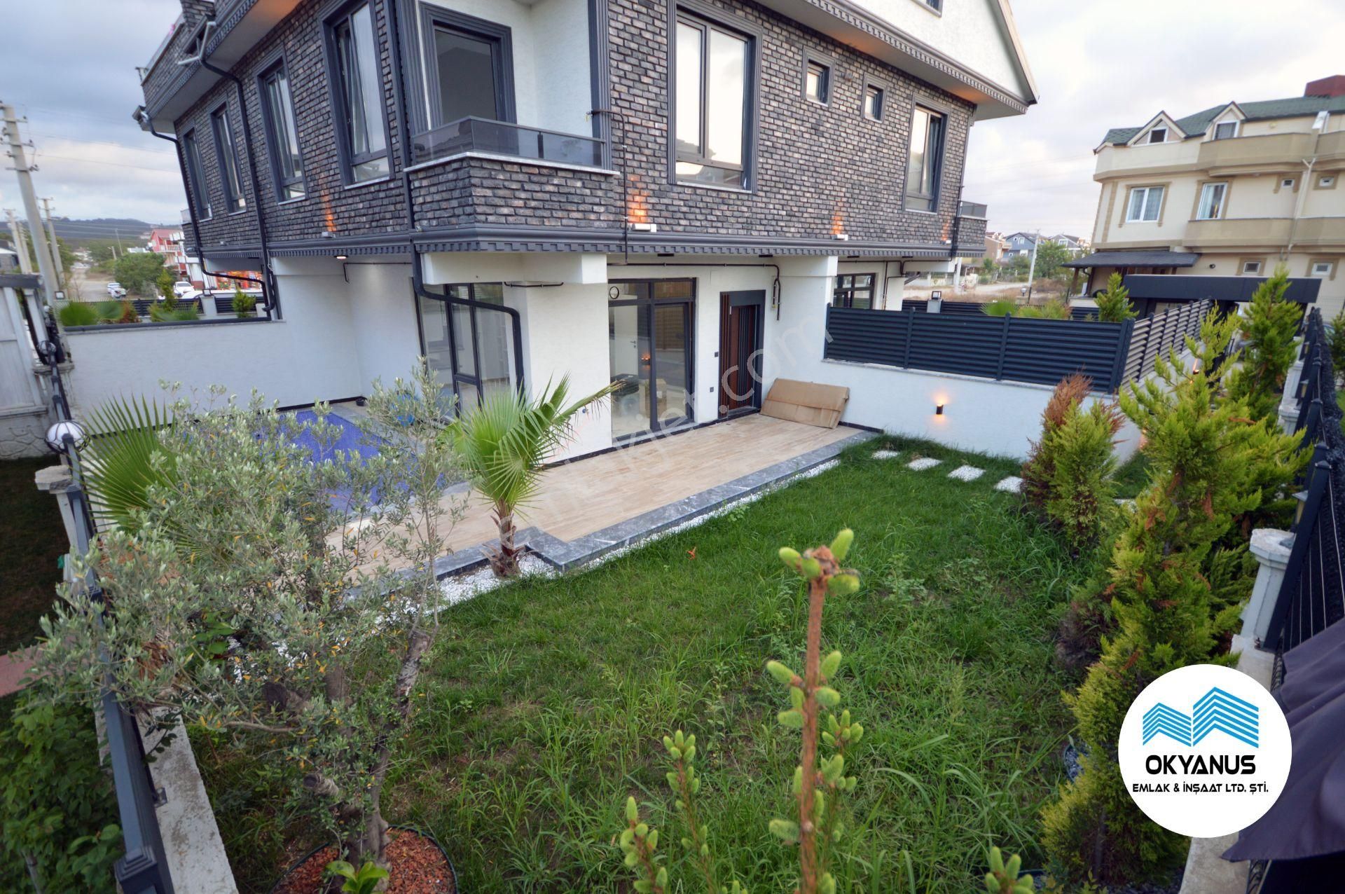 Kocaali Sahilde Müstakil Bahçeli Havuzlu Şık Villa Okyanustan - Görsel 2