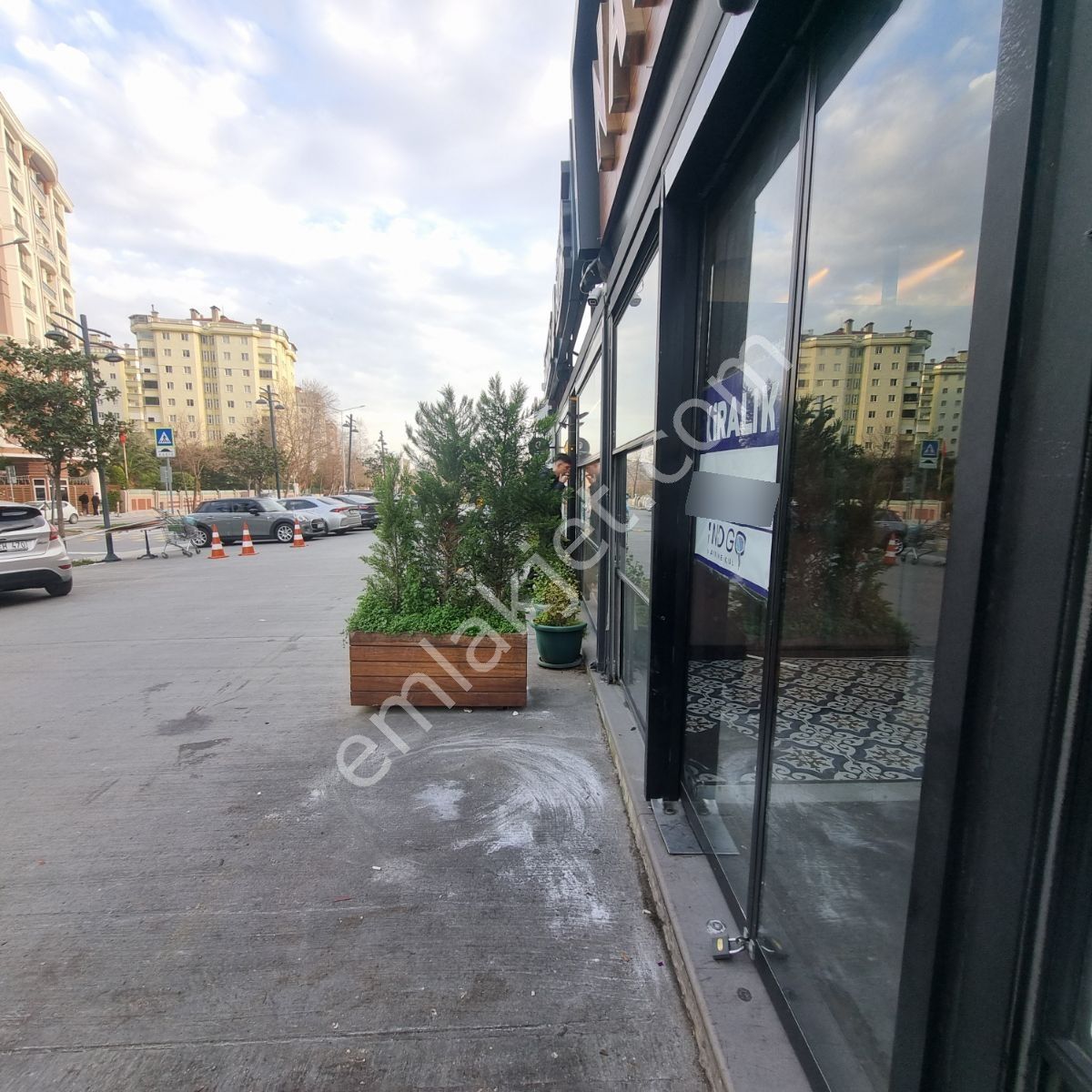 Teraspark Avm Kiralık Cadde Mağazası - Görsel 30